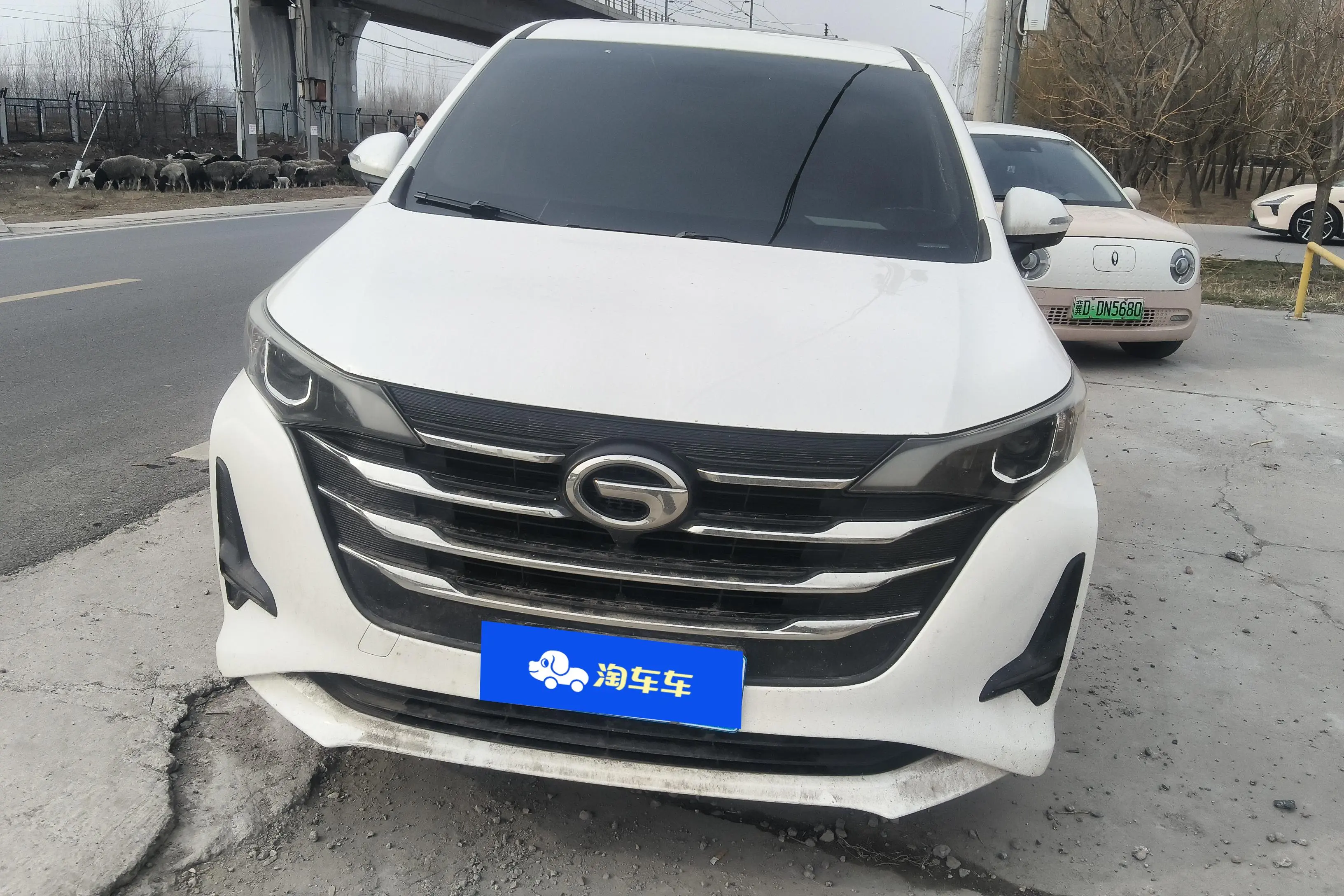 GAC Trumpchi M6  из Китая