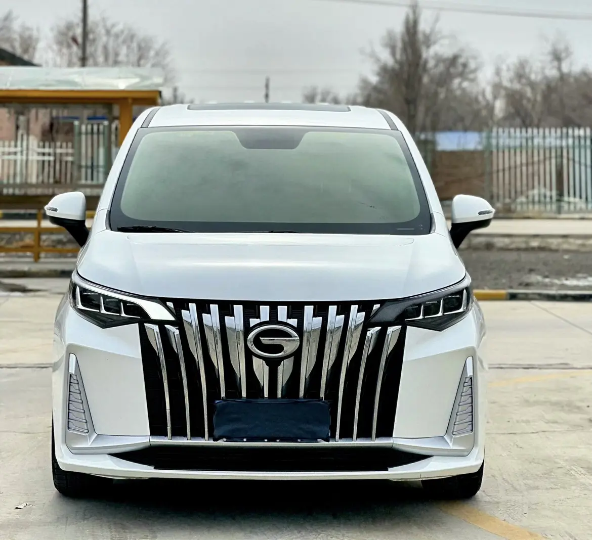 GAC Trumpchi M6  из Китая