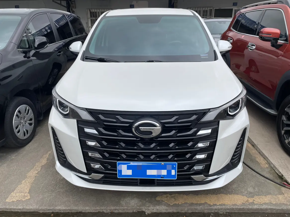 GAC Trumpchi M6  из Китая