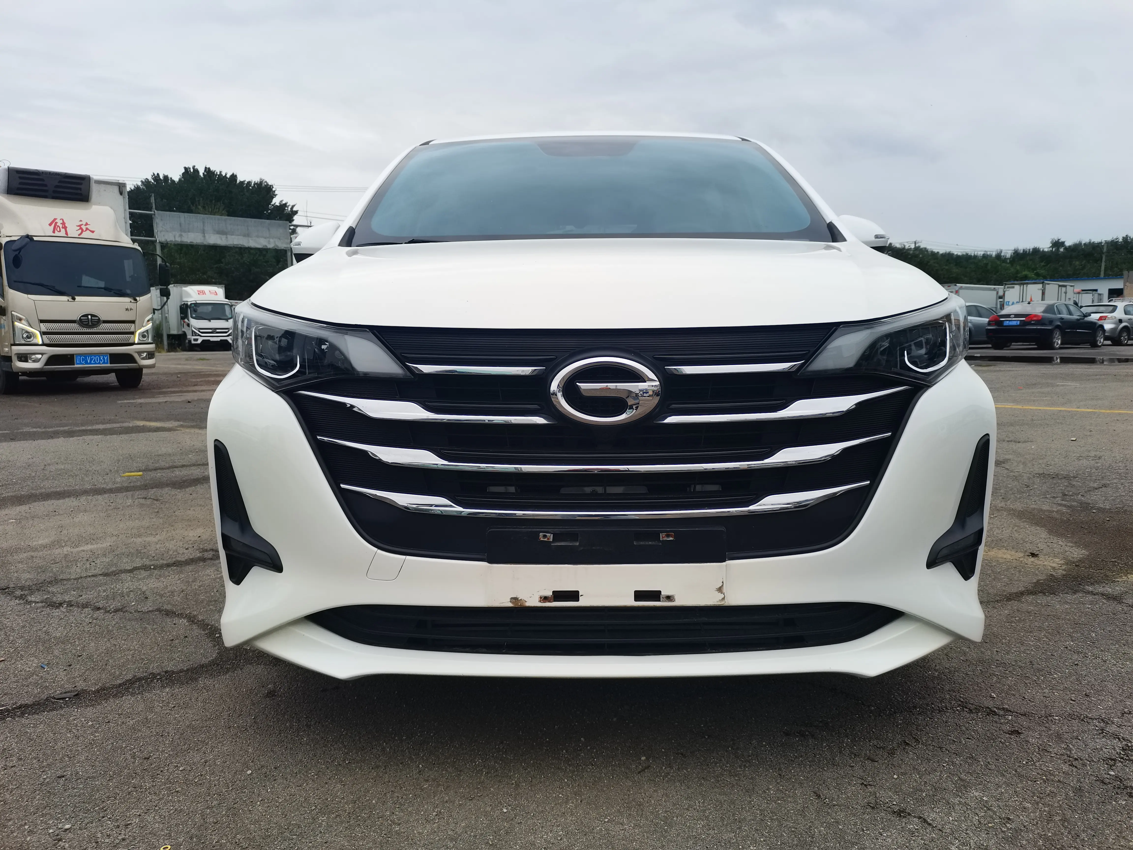 GAC Trumpchi M6  из Китая