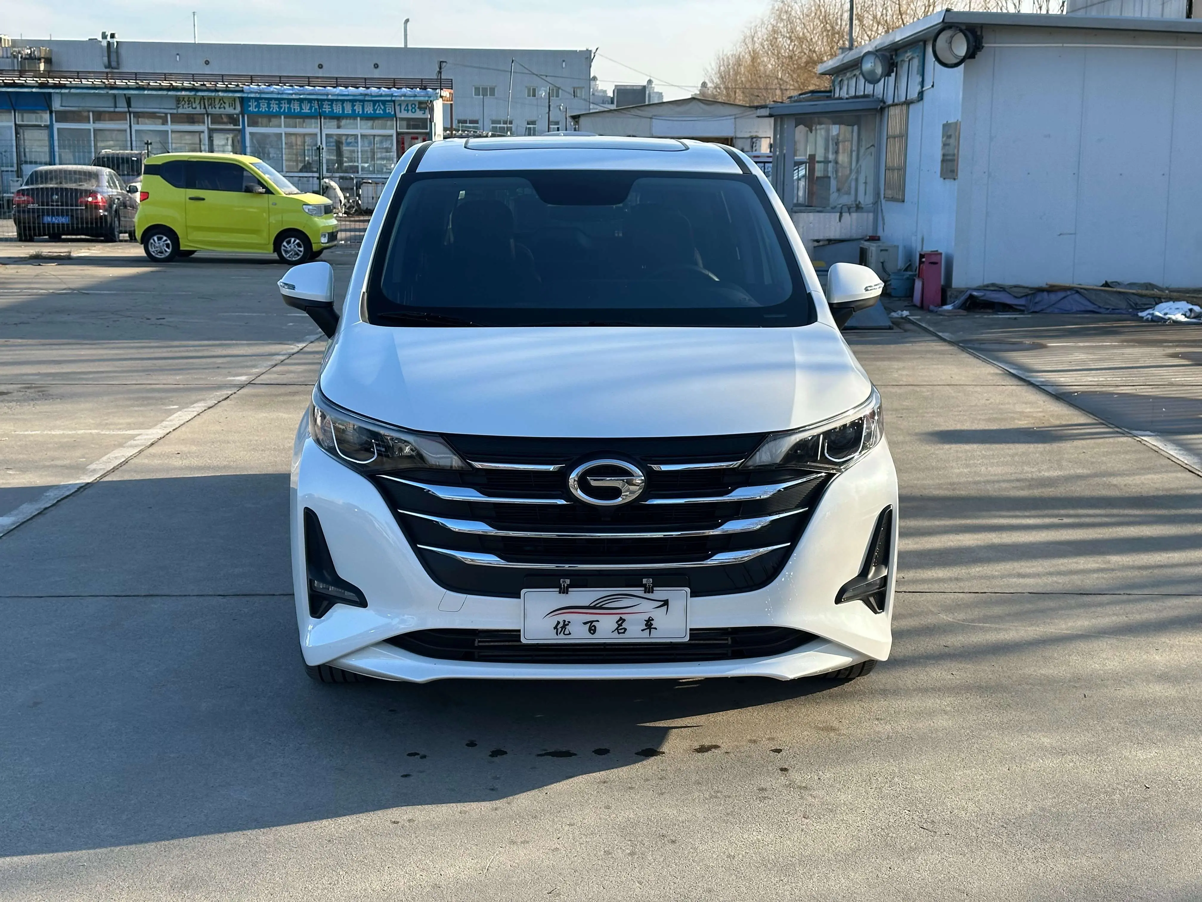GAC Trumpchi M6  из Китая