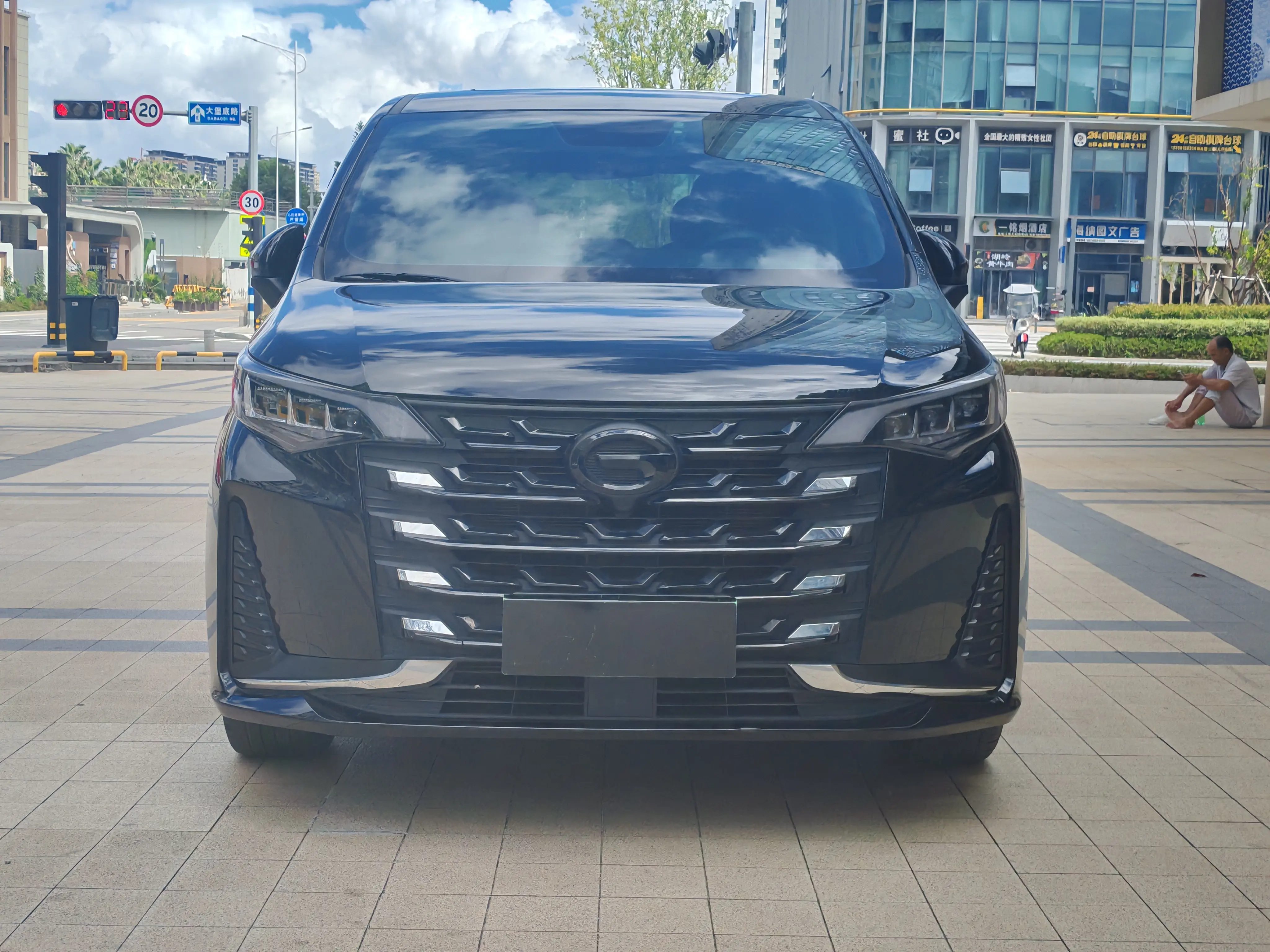 GAC Trumpchi M6  из Китая