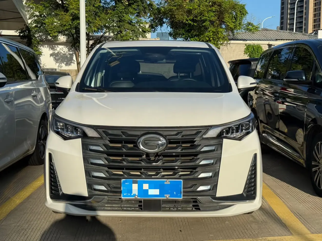 GAC Trumpchi M6  из Китая