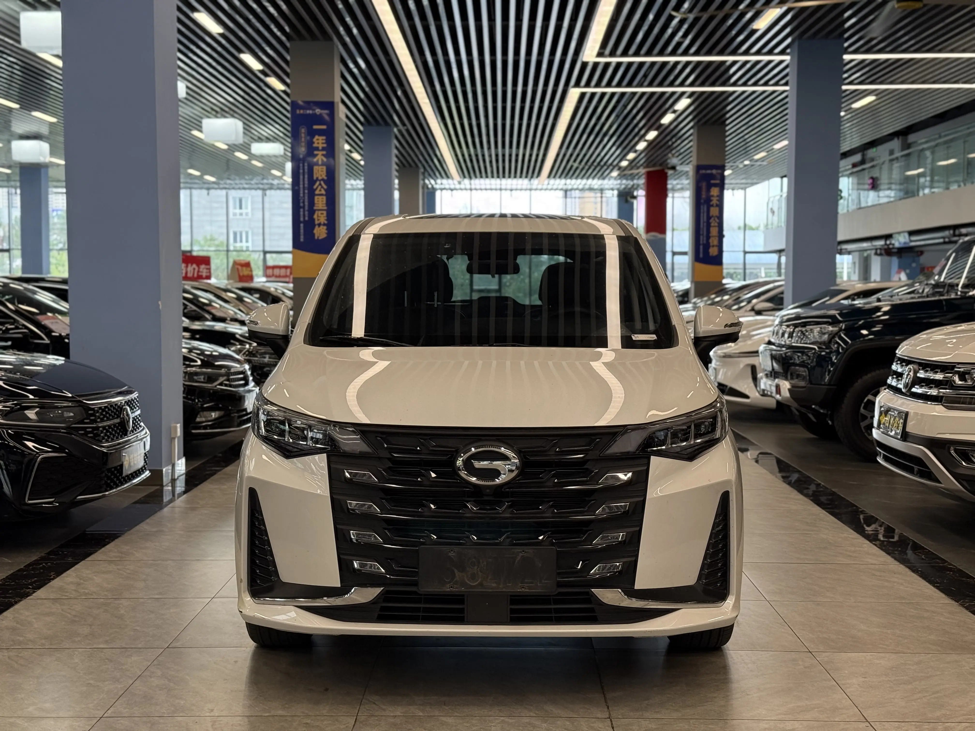 GAC Trumpchi M6  из Китая