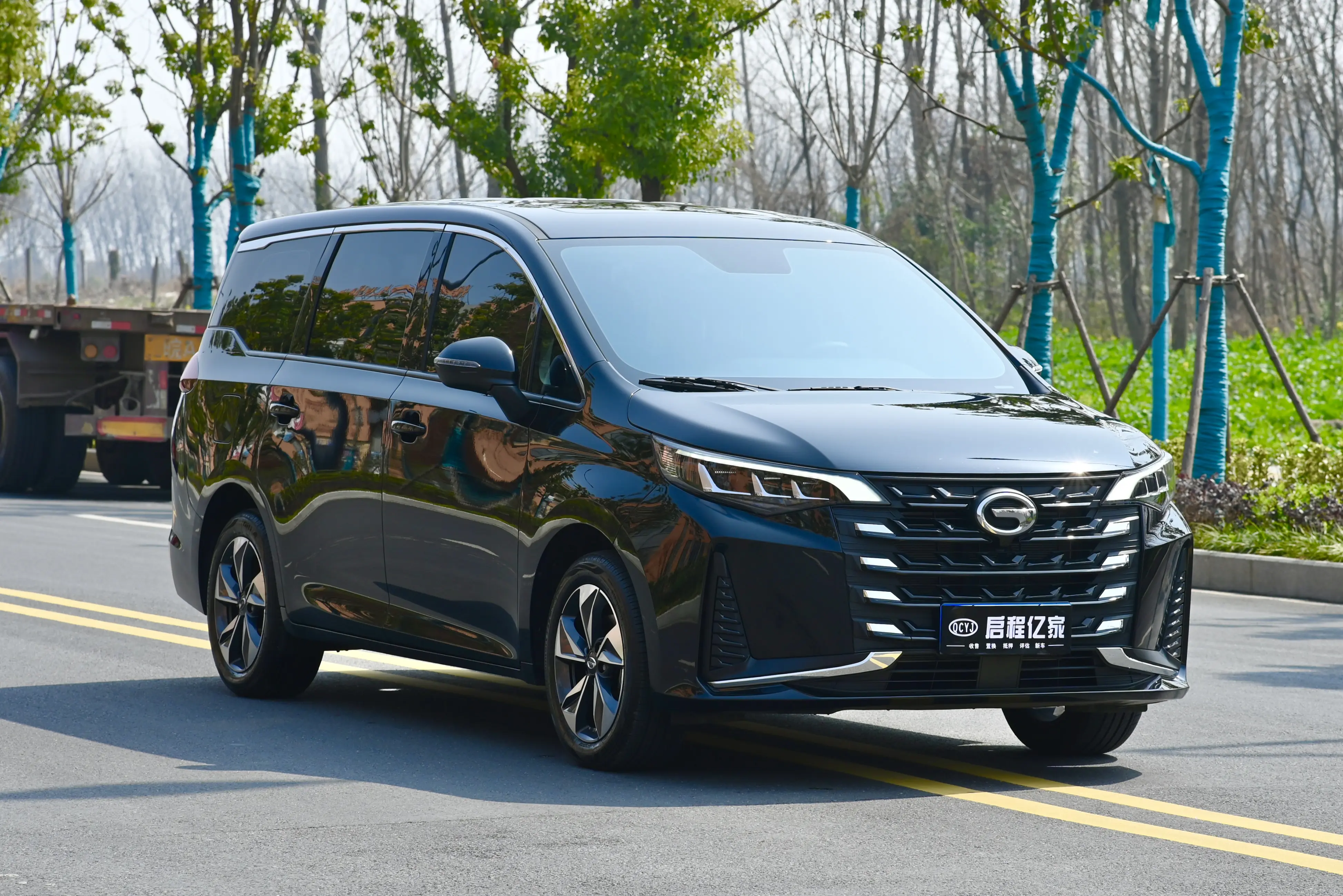 GAC Trumpchi M6  из Китая