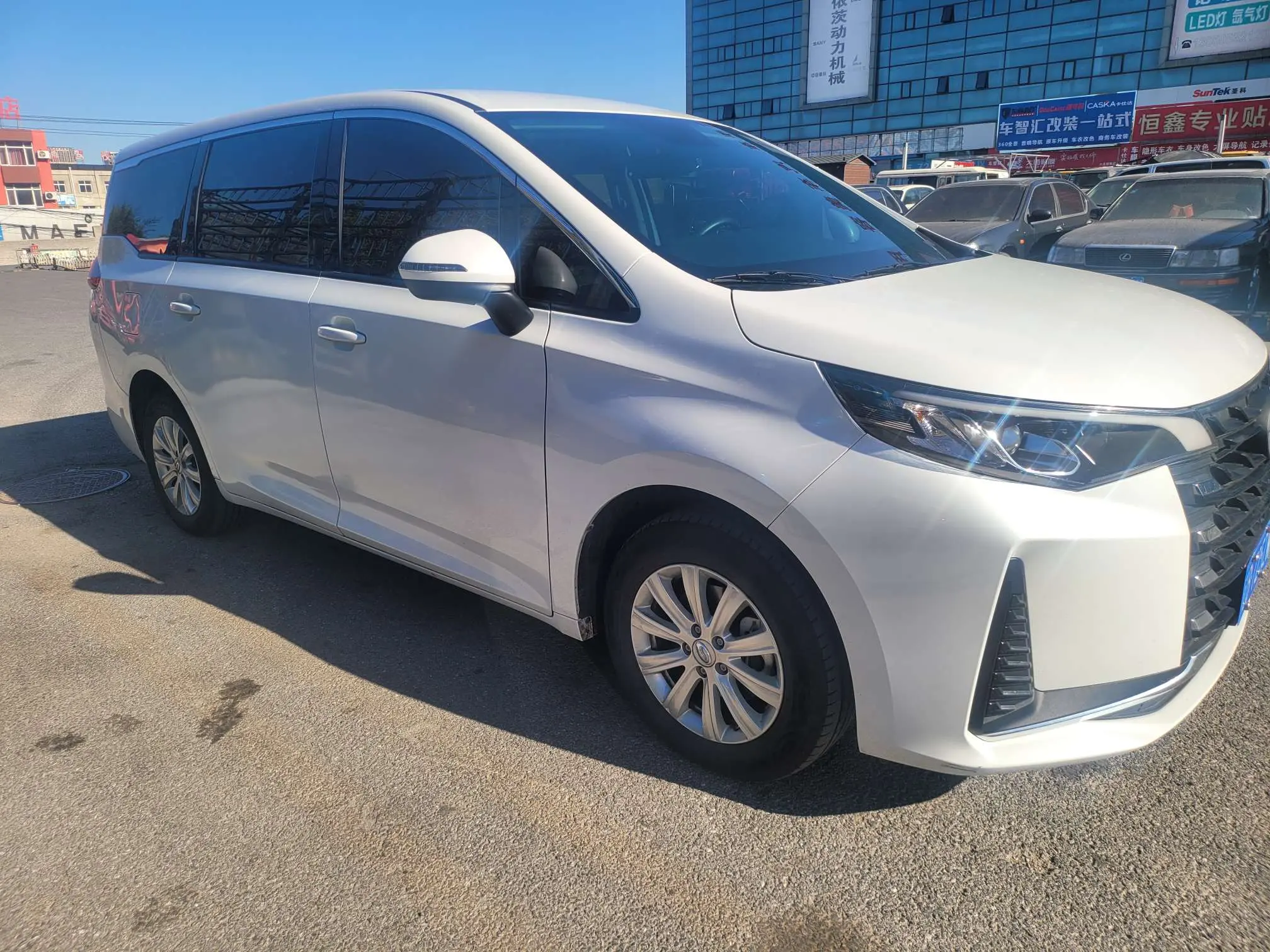 GAC Trumpchi M6  из Китая