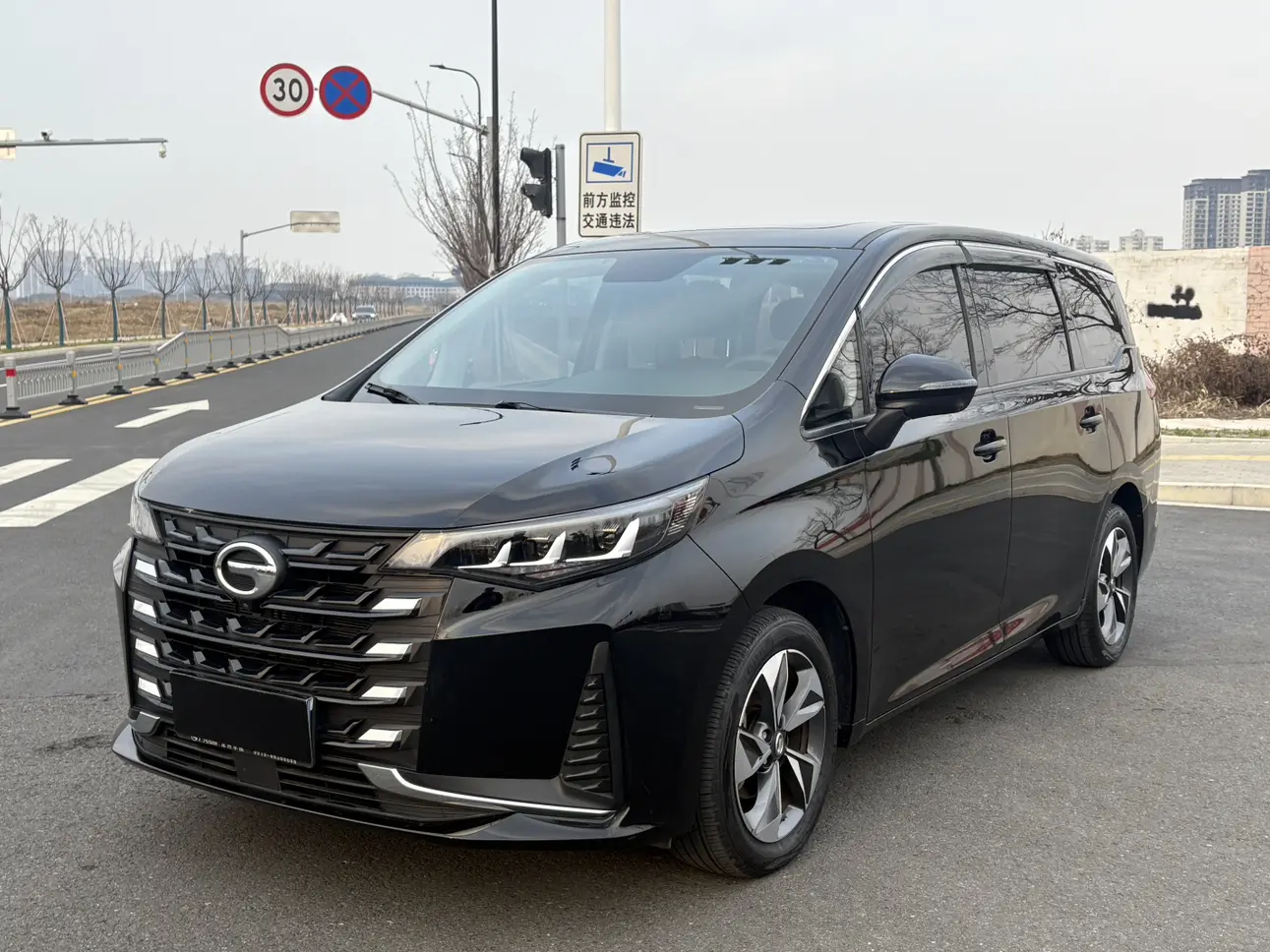 GAC Trumpchi M6  из Китая