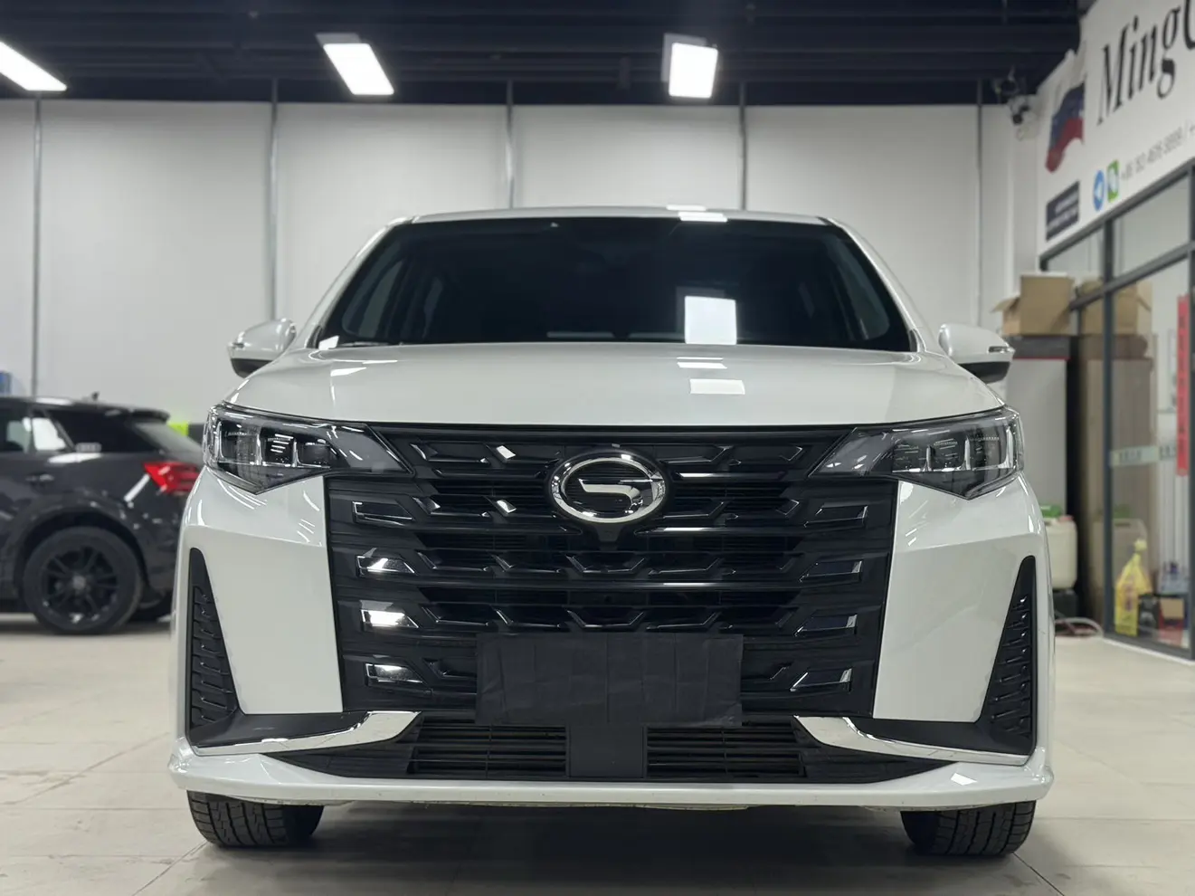 GAC Trumpchi M6  из Китая