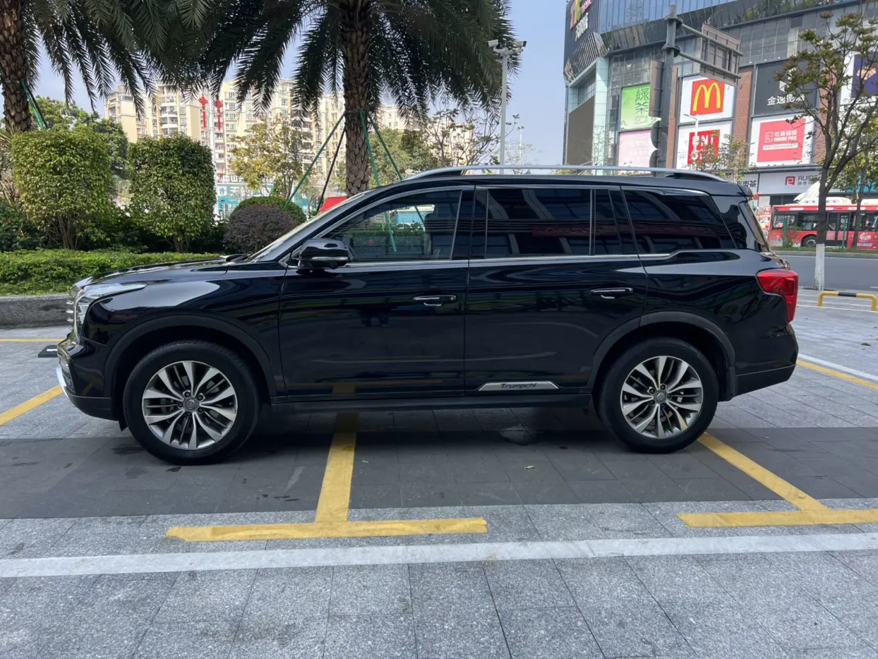GAC Trumpchi GS8  из Китая