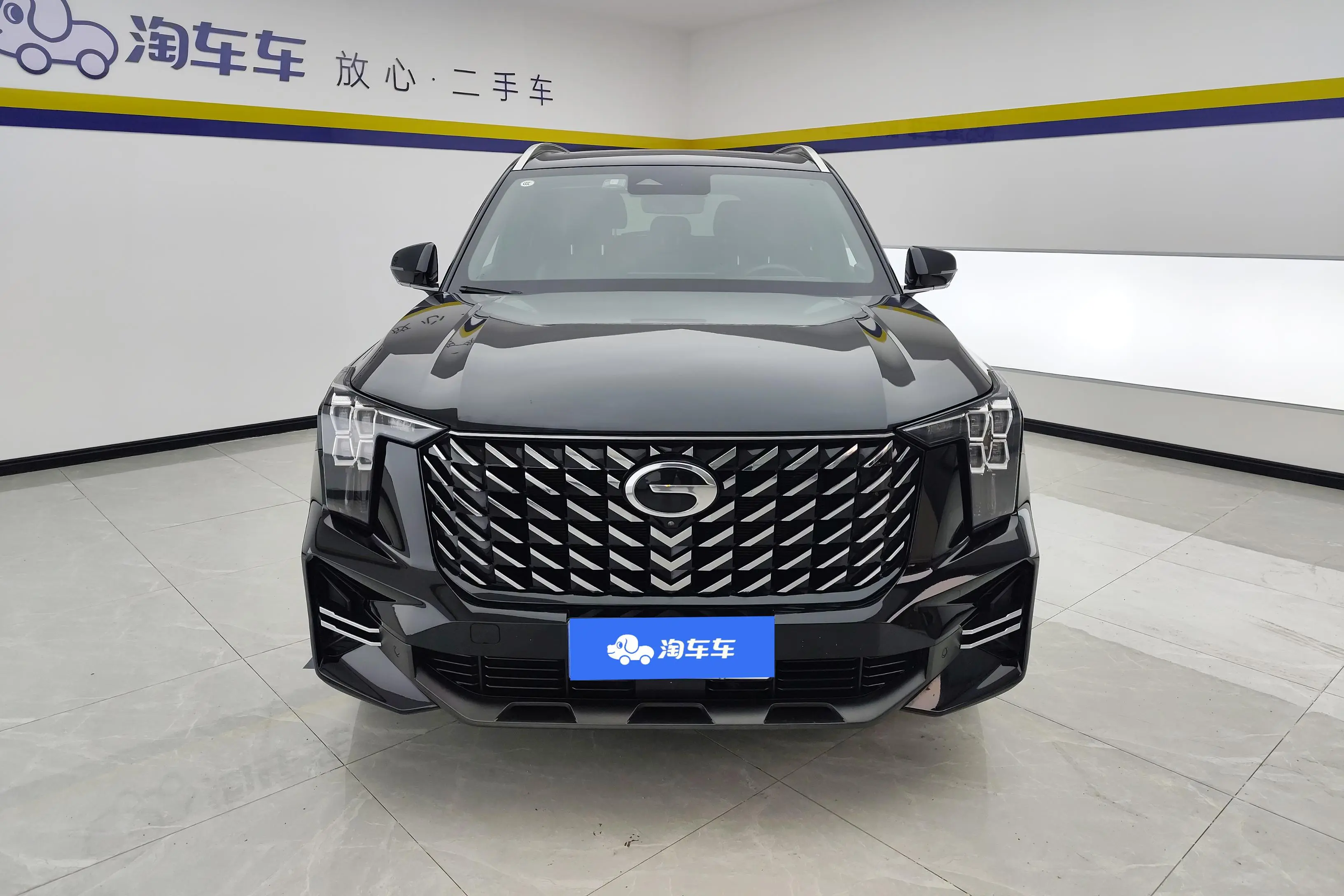 GAC Trumpchi GS8  из Китая