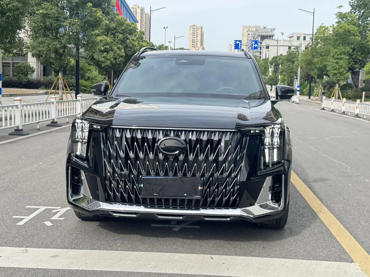 GAC Trumpchi GS8  из Китая