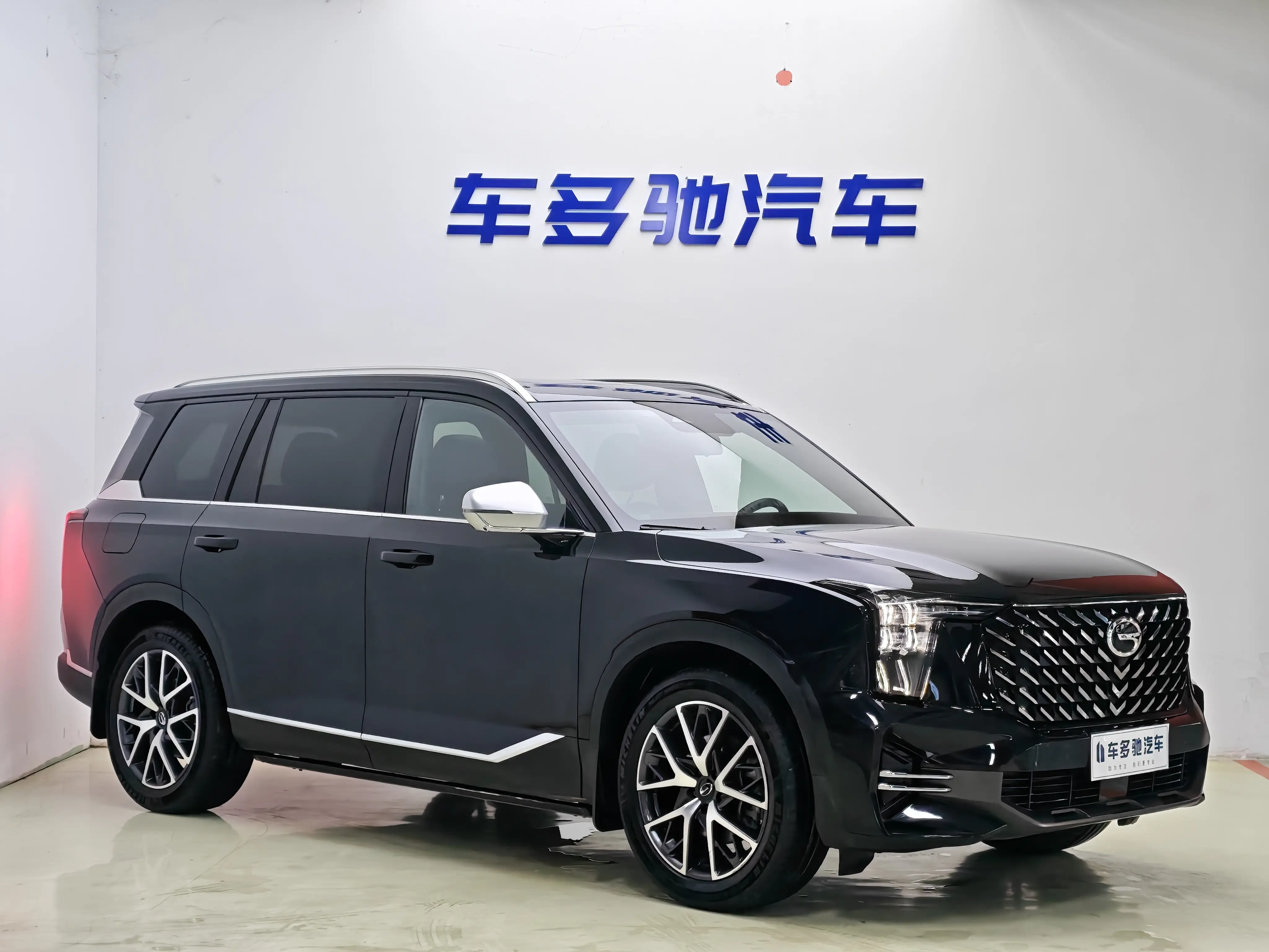 GAC Trumpchi GS8  из Китая