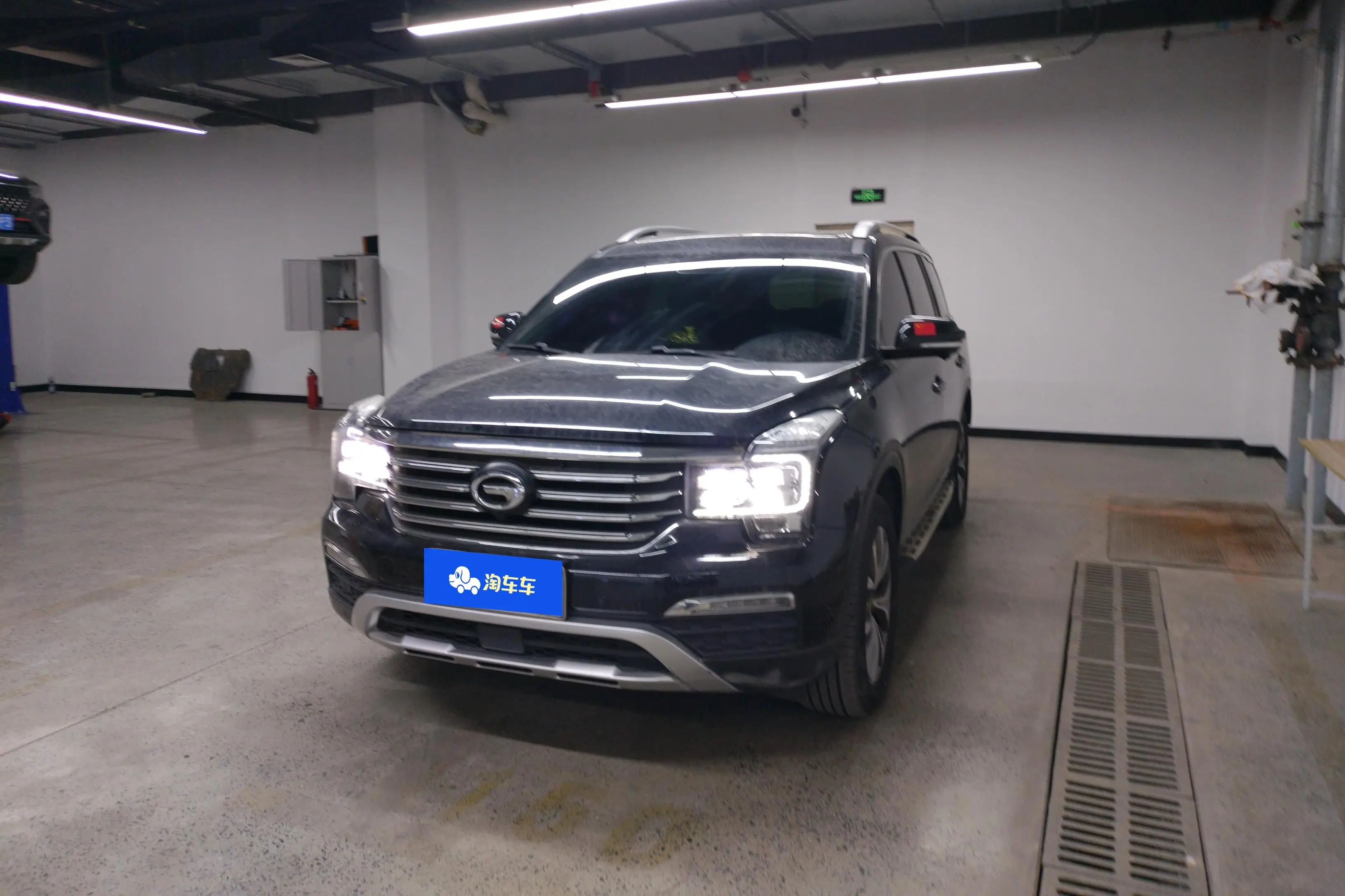 GAC Trumpchi GS8  из Китая
