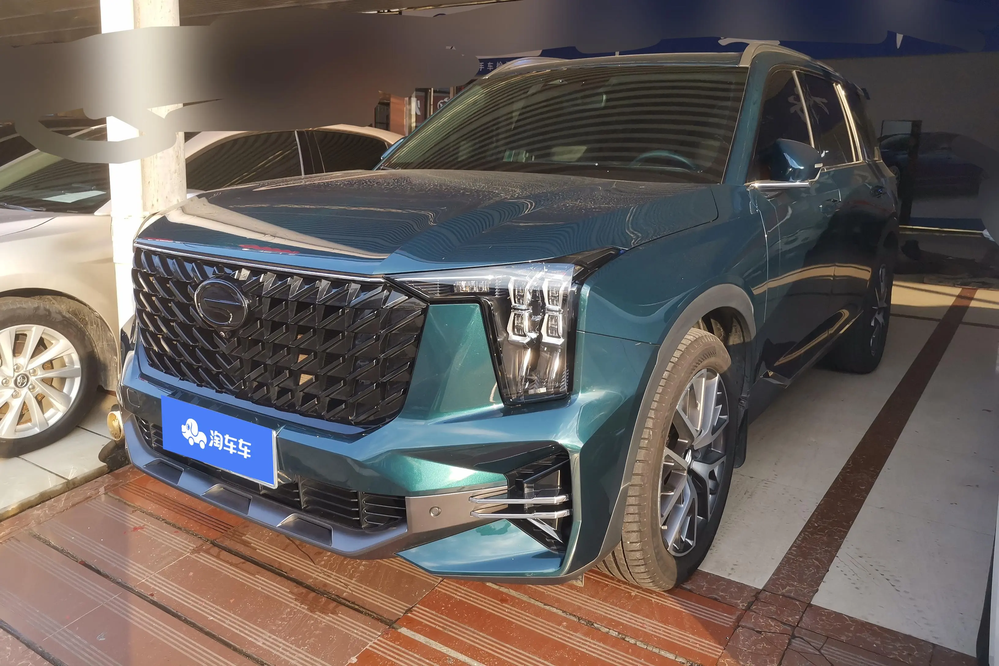 GAC Trumpchi GS8  из Китая