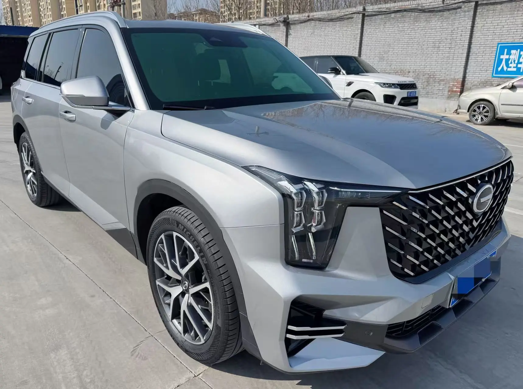 GAC Trumpchi GS8  из Китая