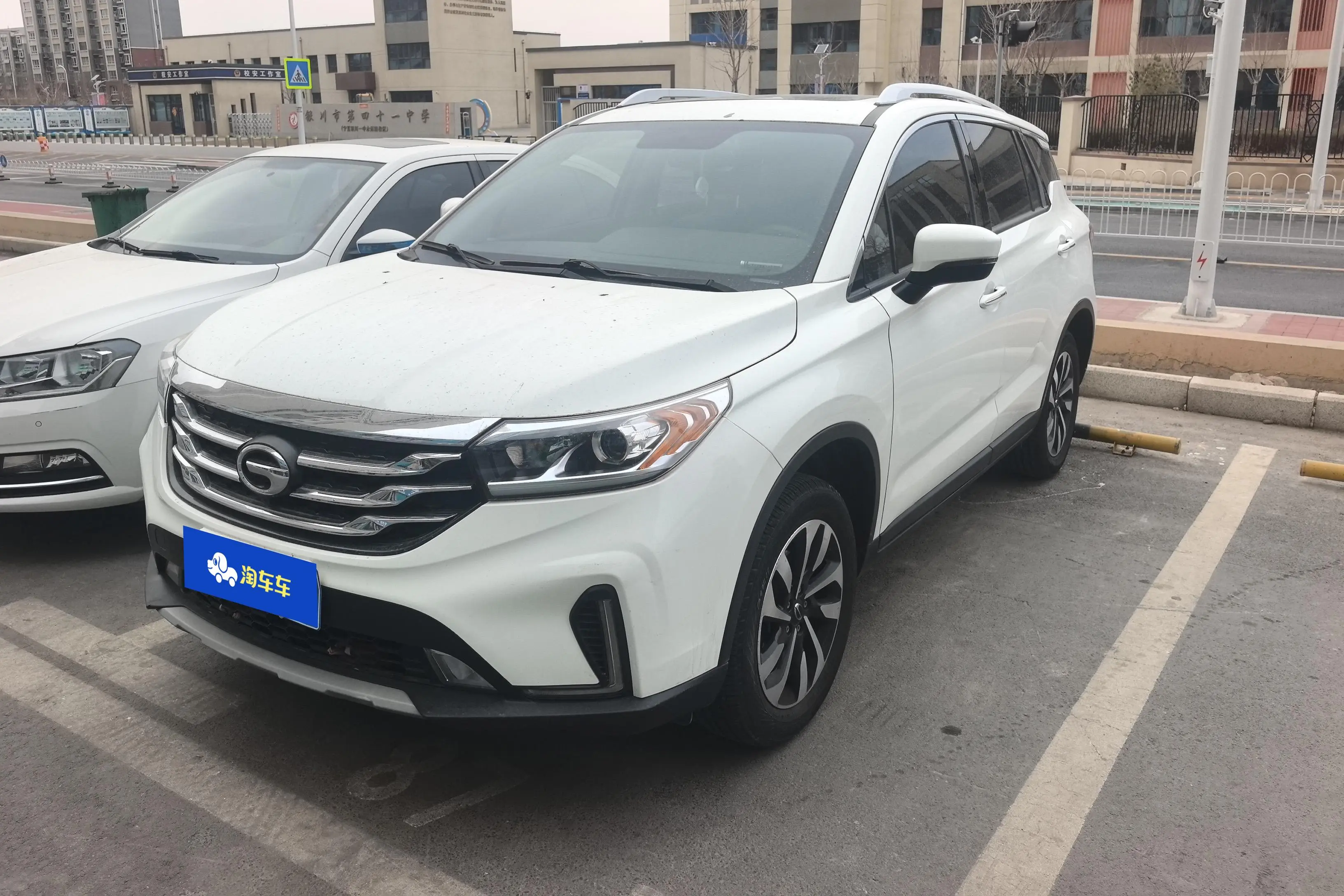 GAC Trumpchi GS4  из Китая