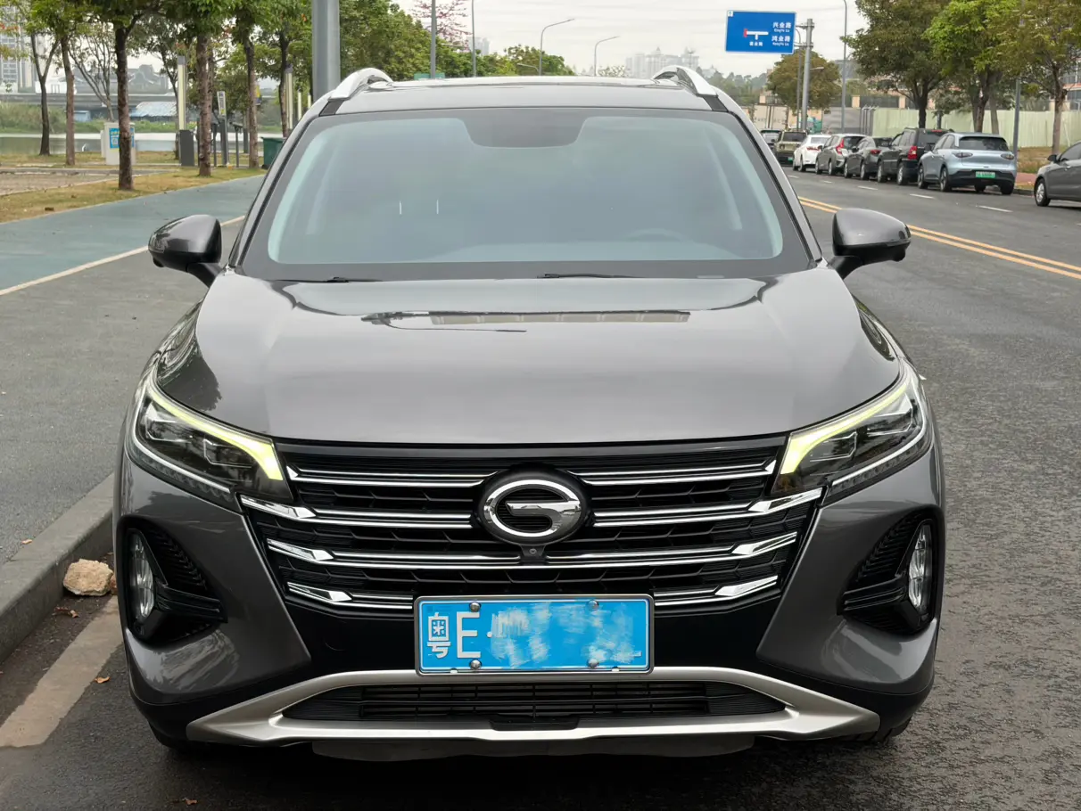 GAC Trumpchi GS4  из Китая