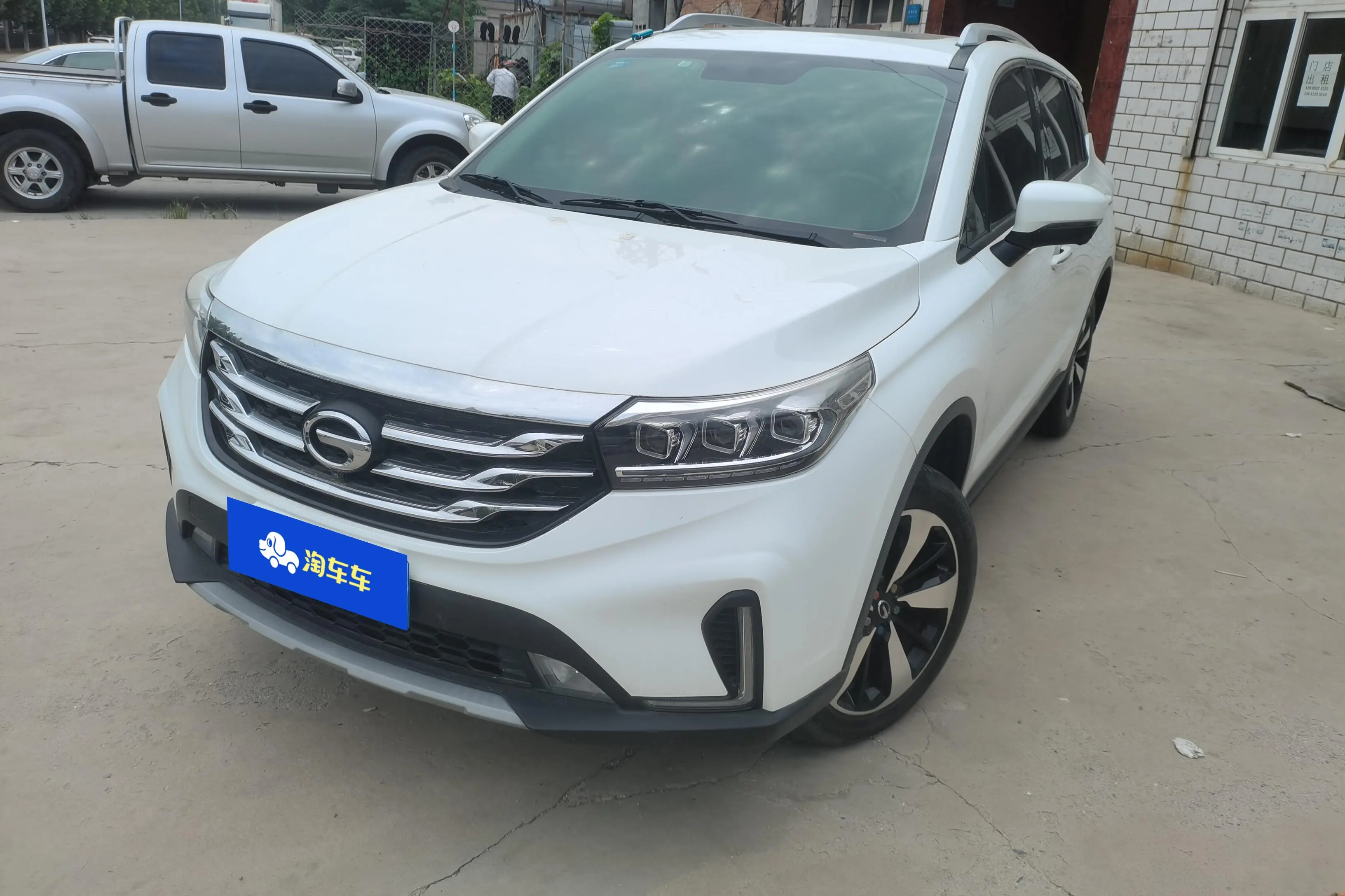 GAC Trumpchi GS4  из Китая