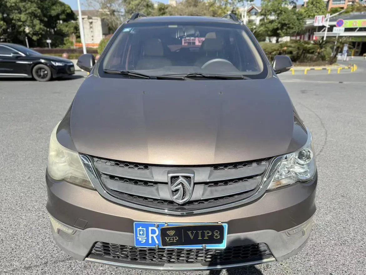 Baojun 730  из Китая