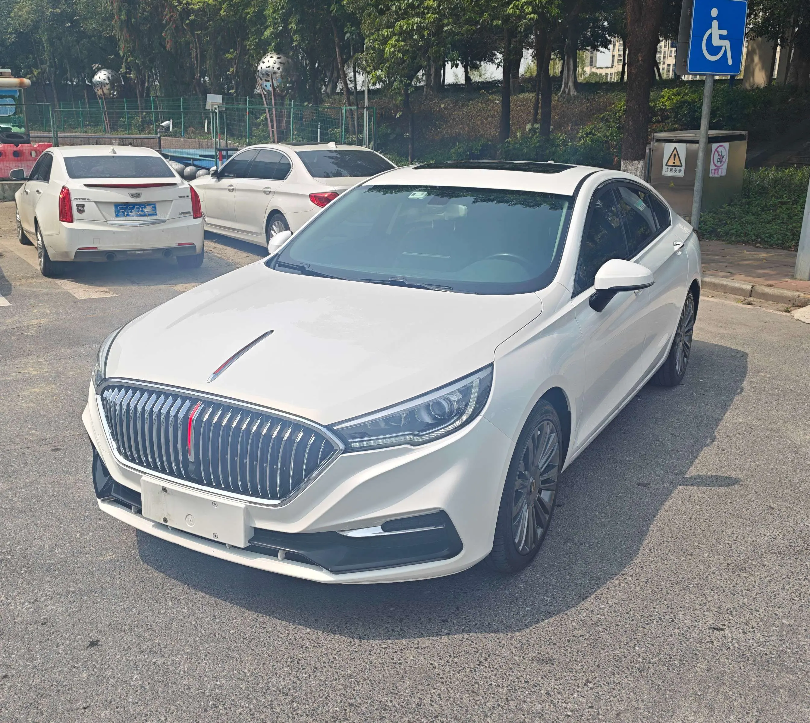 Hongqi H5 classic  из Китая