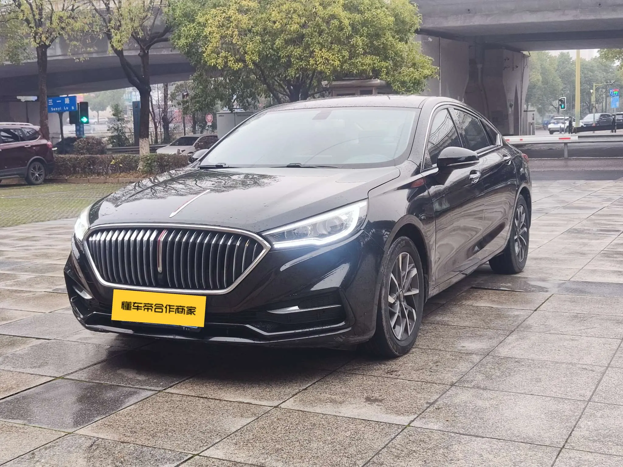 Hongqi H5 classic  из Китая