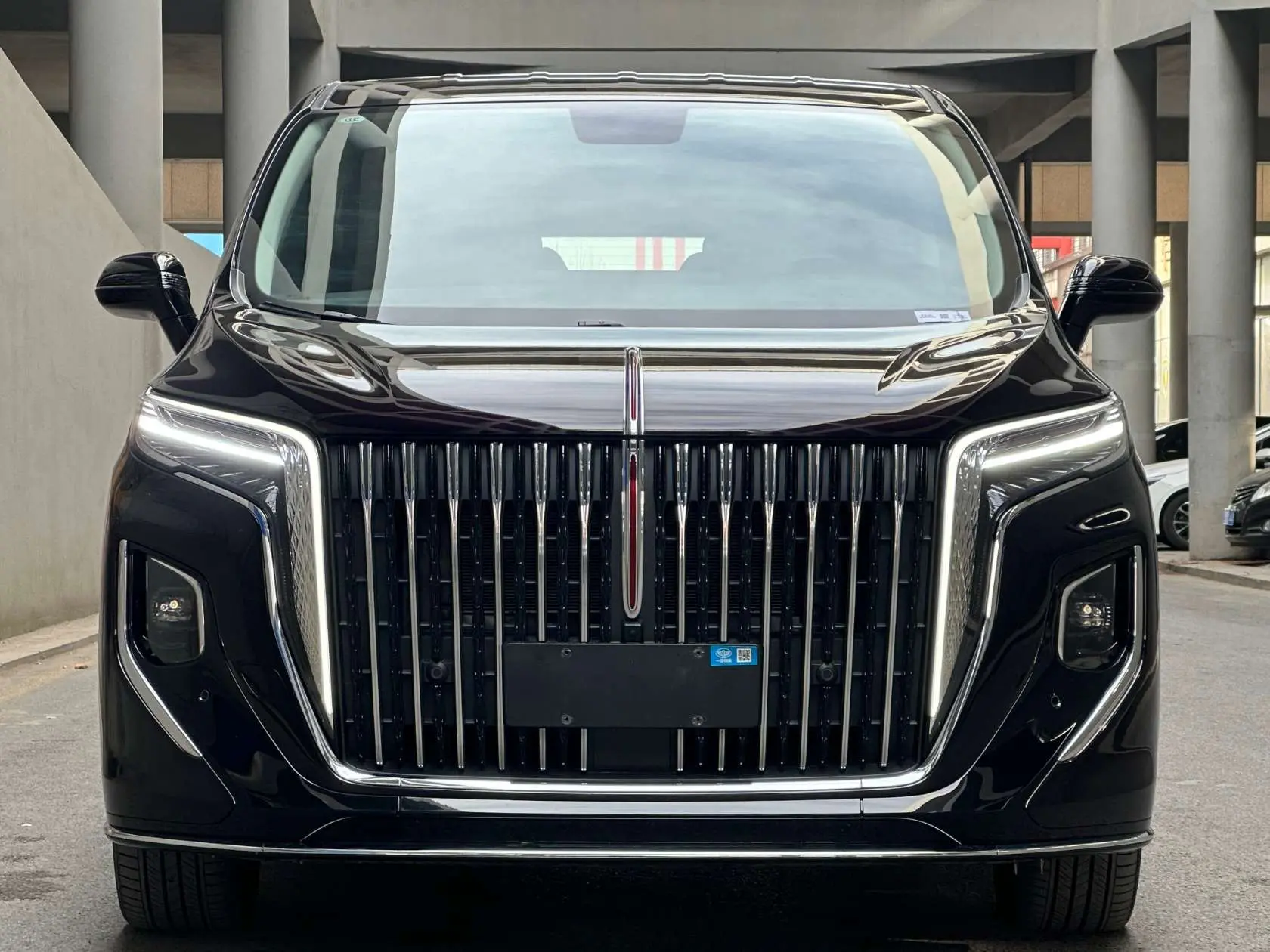 Hongqi HQ9 PHEV  из Китая