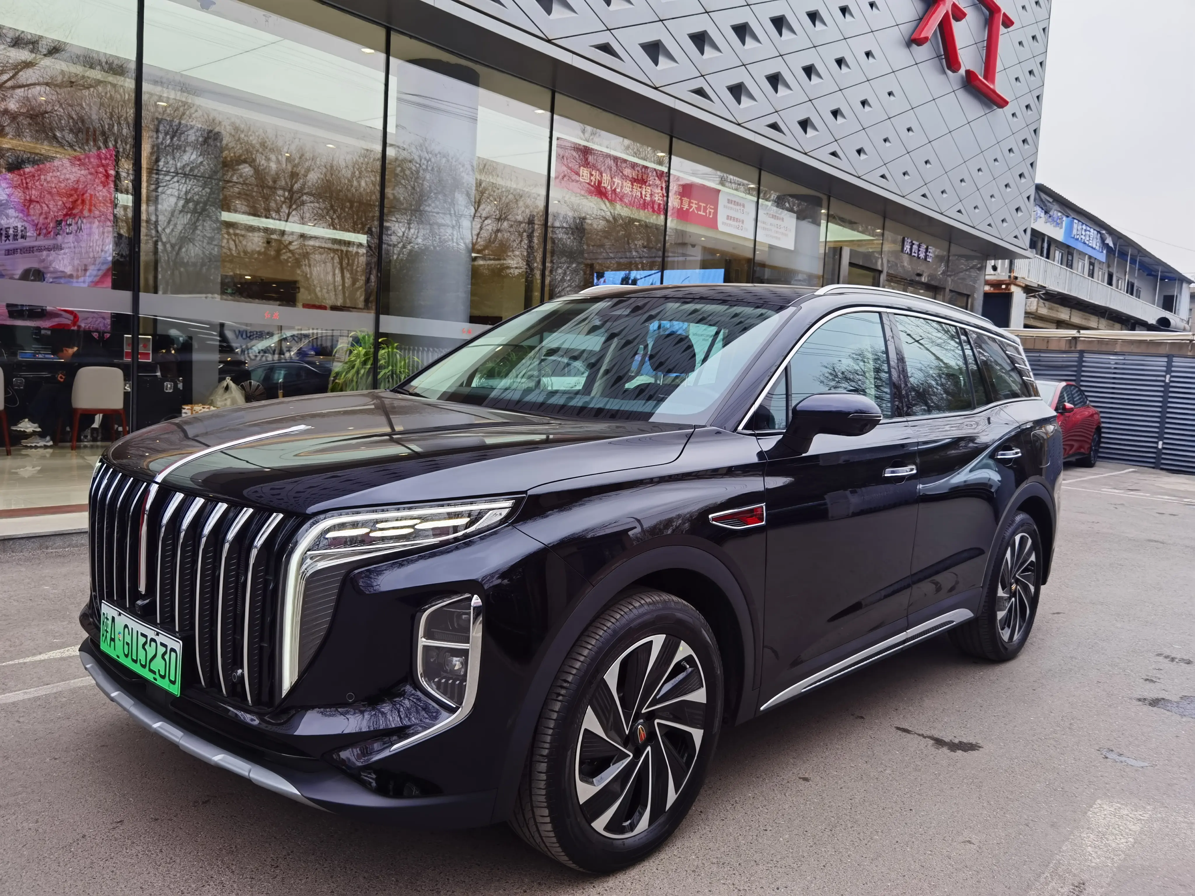 Hongqi HS7 PHEV  из Китая