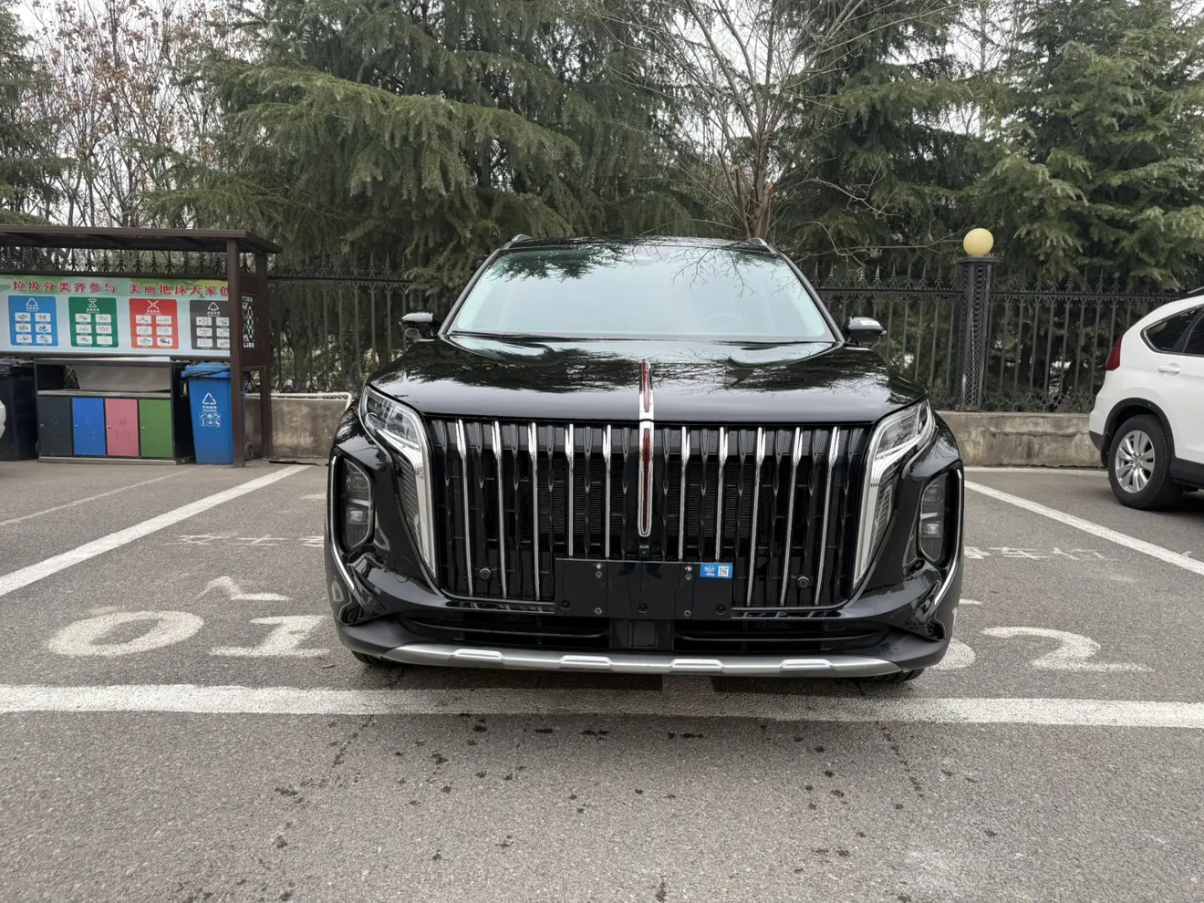 Hongqi HS7 PHEV  из Китая