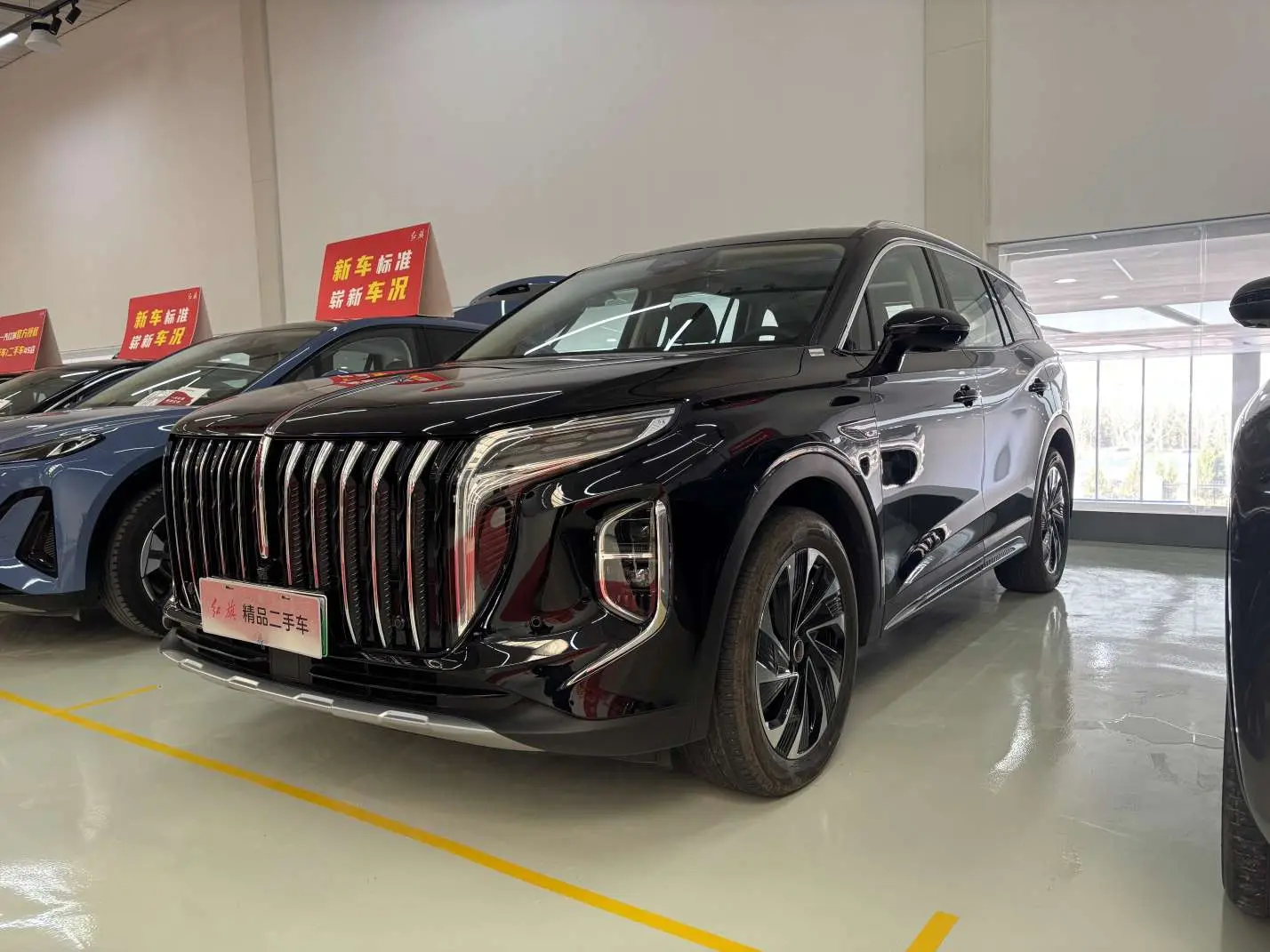 Hongqi HS7 PHEV  из Китая