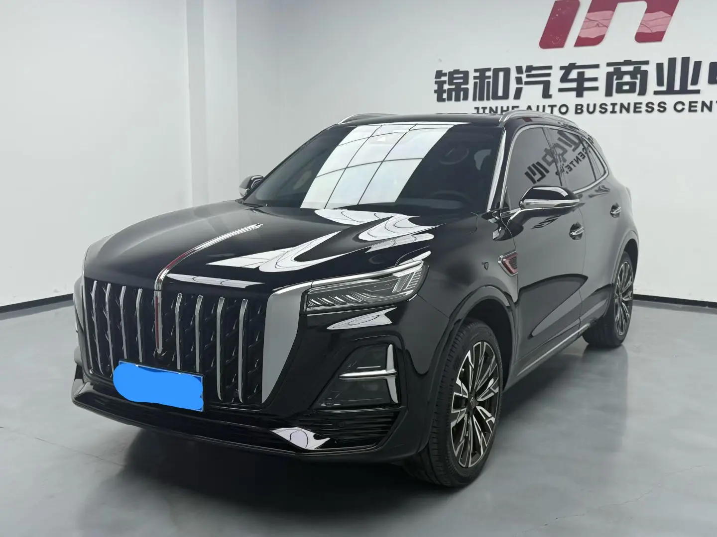 Hongqi HS5  из Китая