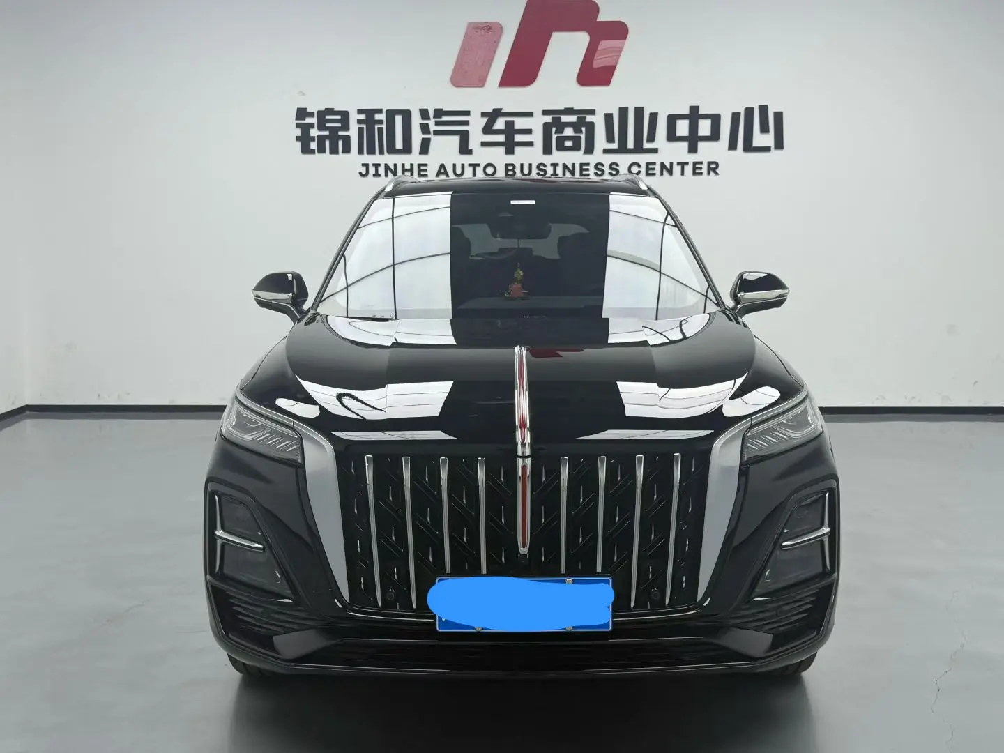 Hongqi HS5  из Китая