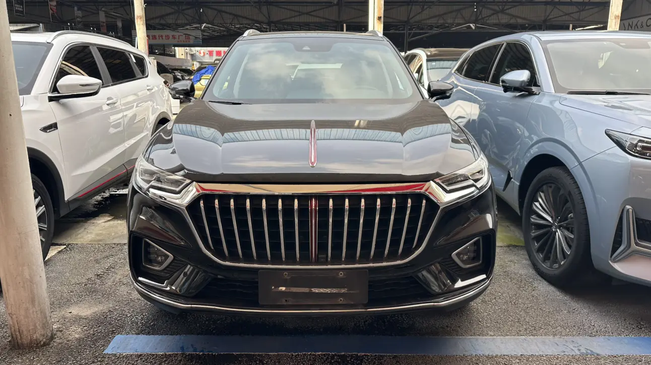 Hongqi HS5  из Китая