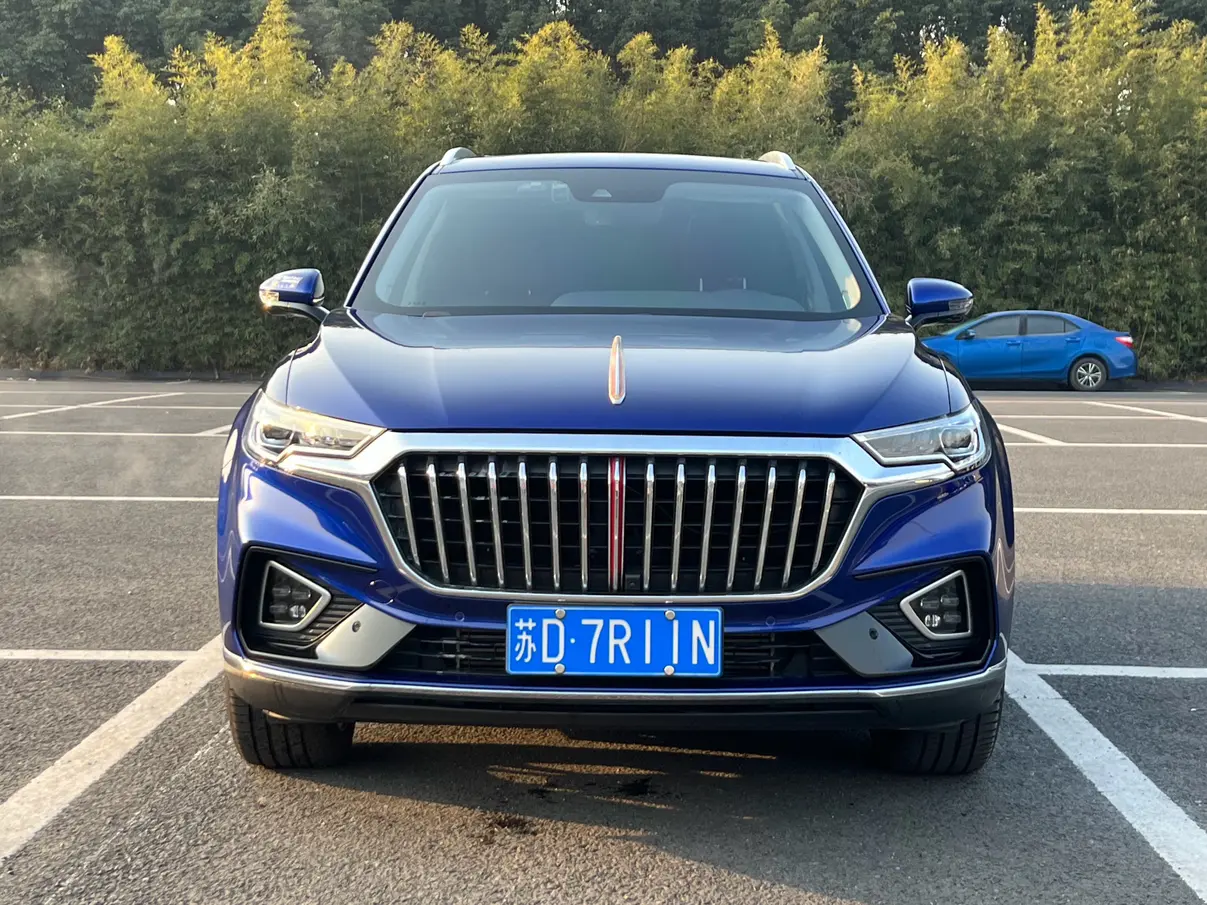 Hongqi HS5  из Китая
