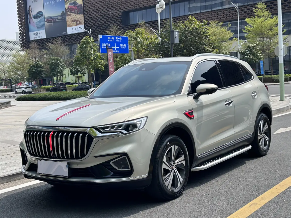 Hongqi HS5  из Китая