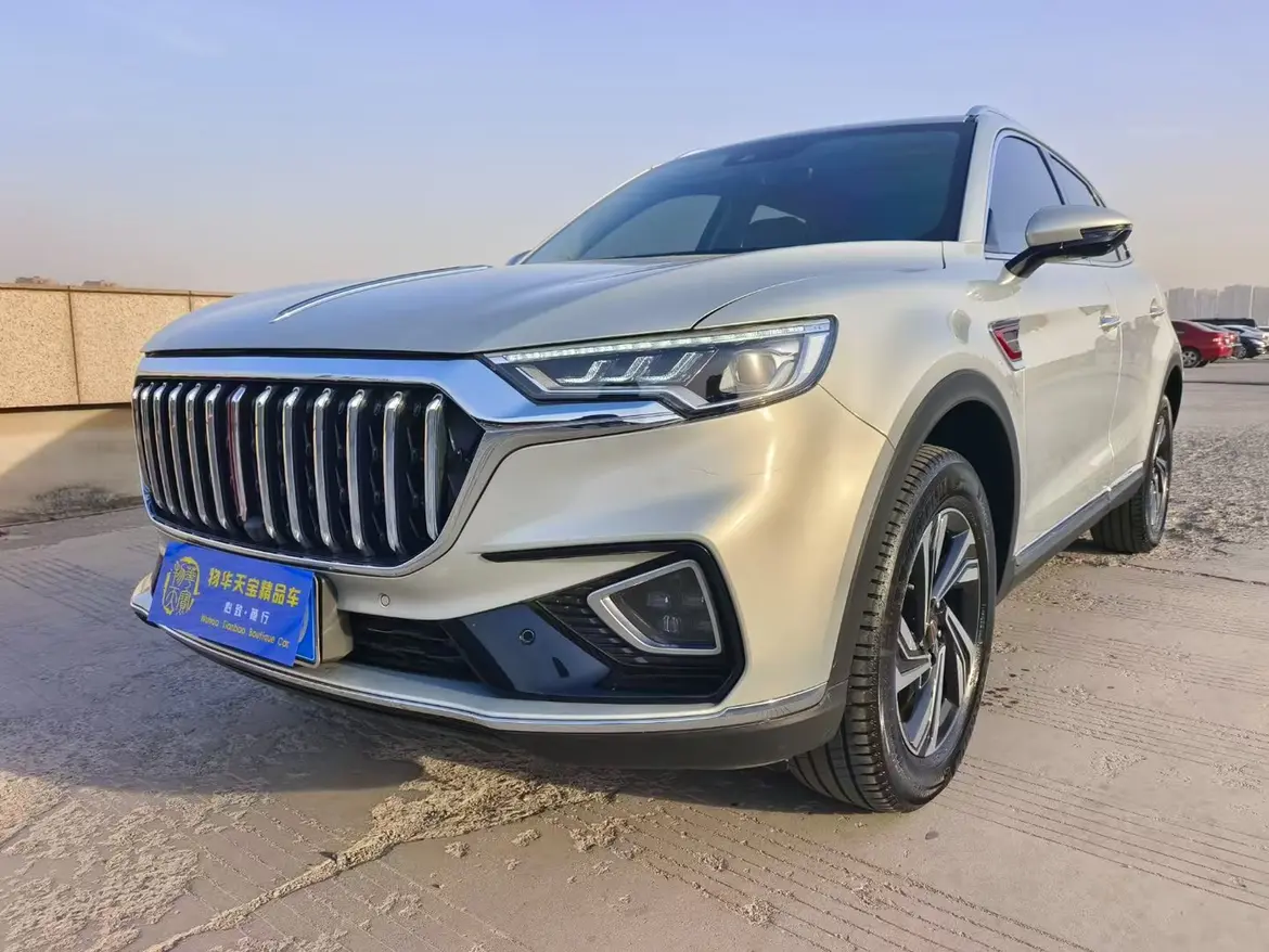 Hongqi HS5  из Китая