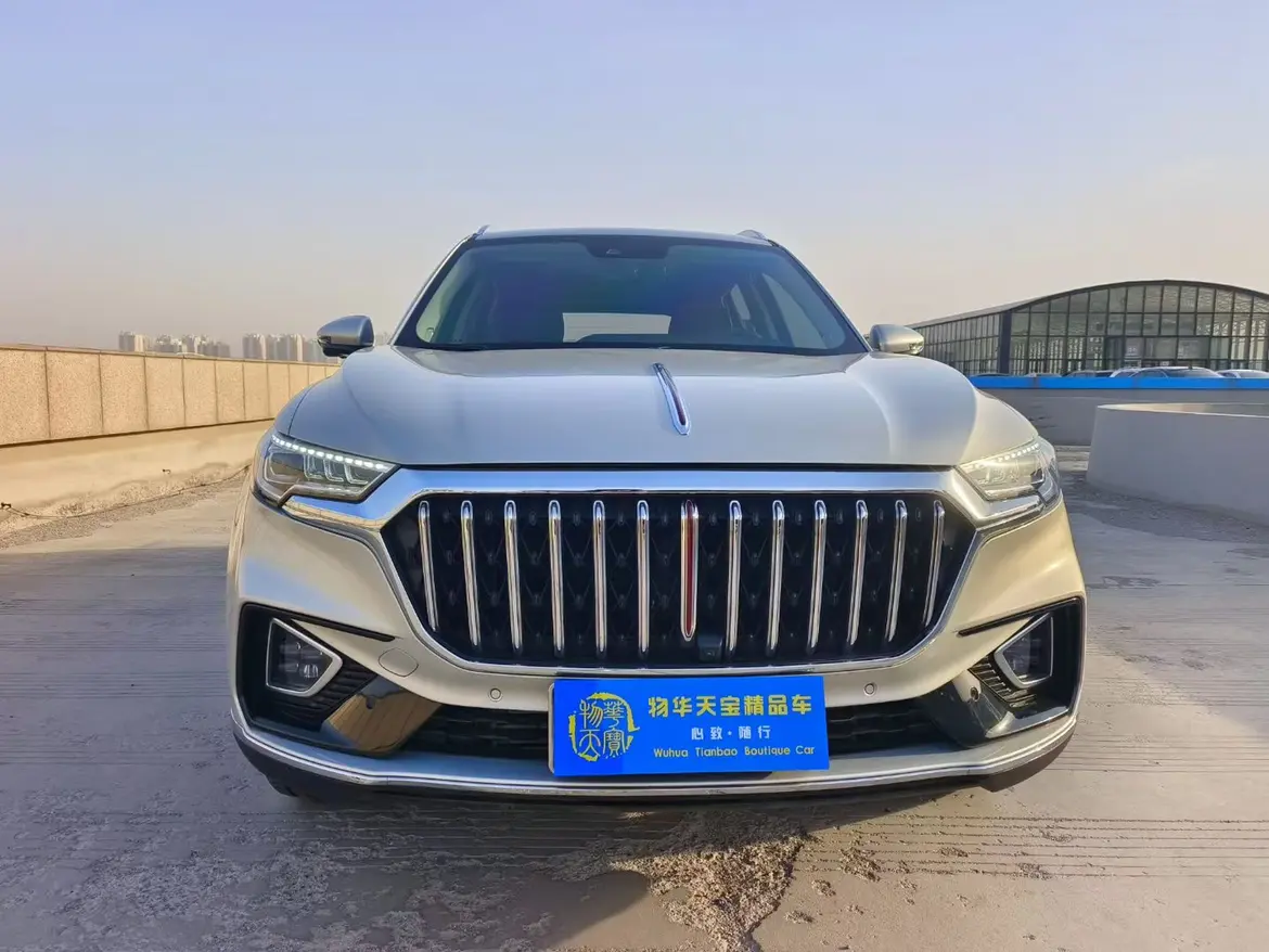 Hongqi HS5  из Китая