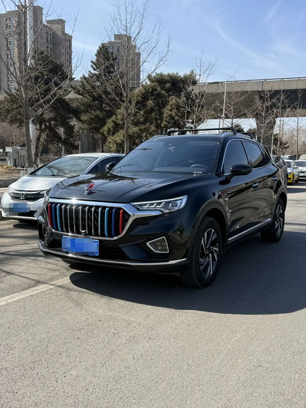 Hongqi HS5  из Китая