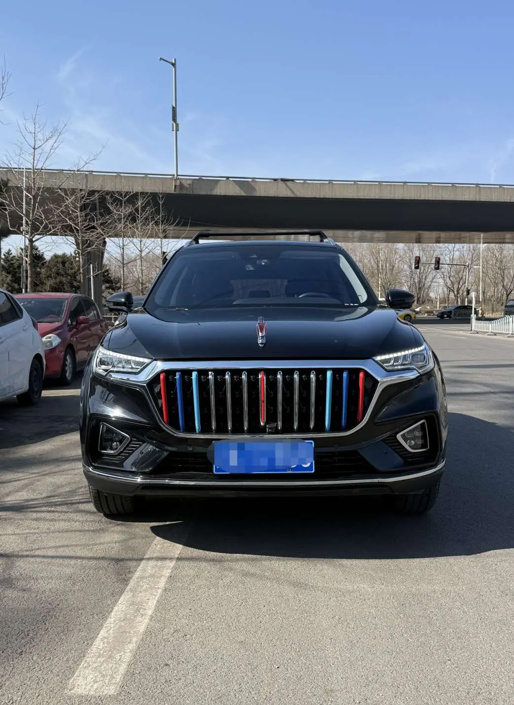 Hongqi HS5  из Китая