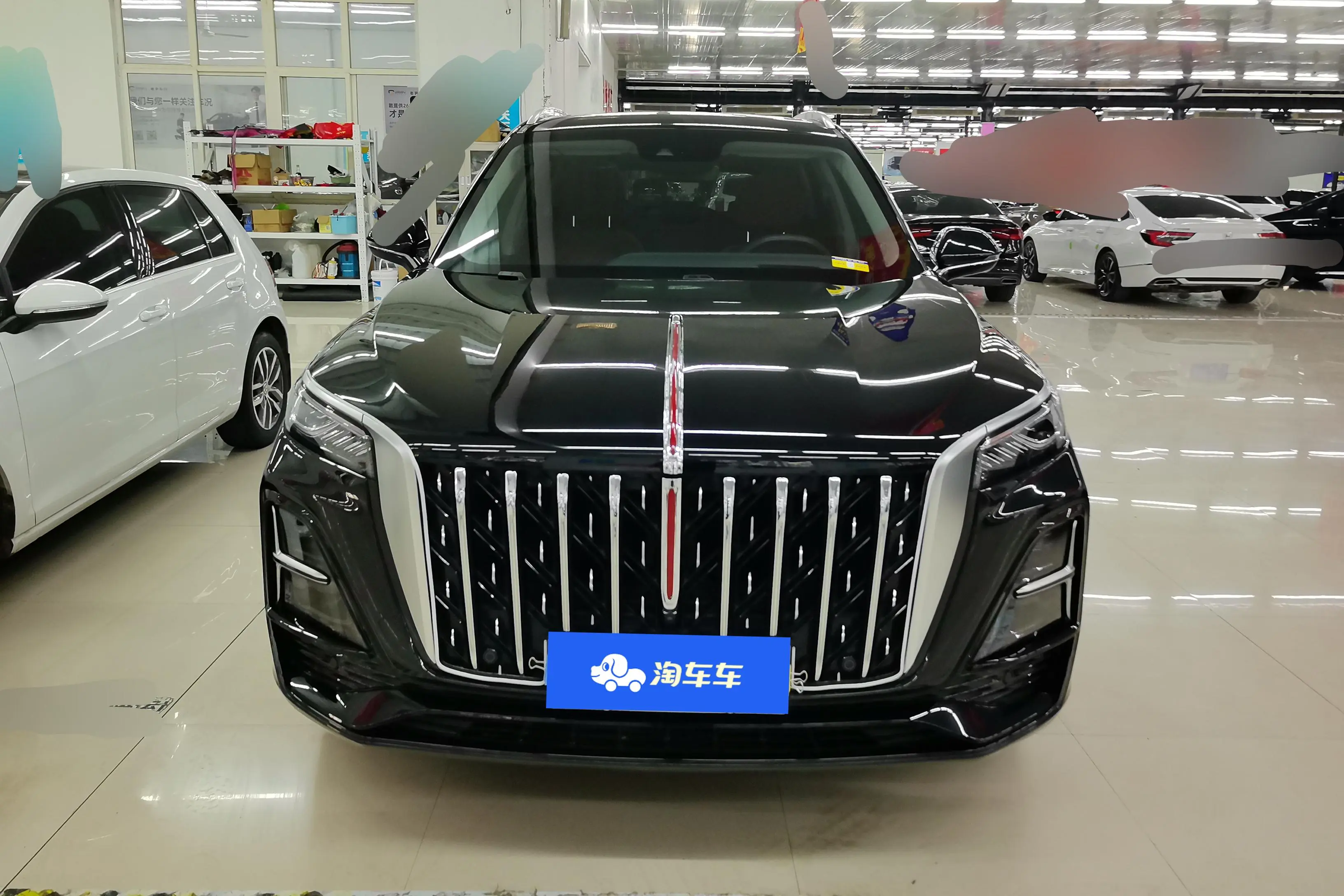 Hongqi HS5  из Китая
