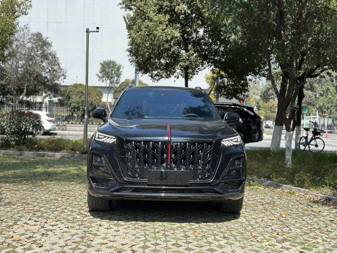 Hongqi HS5  из Китая