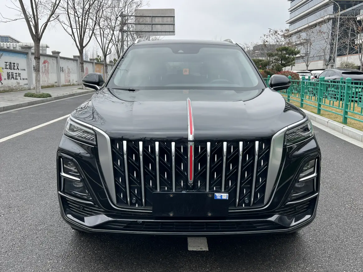 Hongqi HS5  из Китая