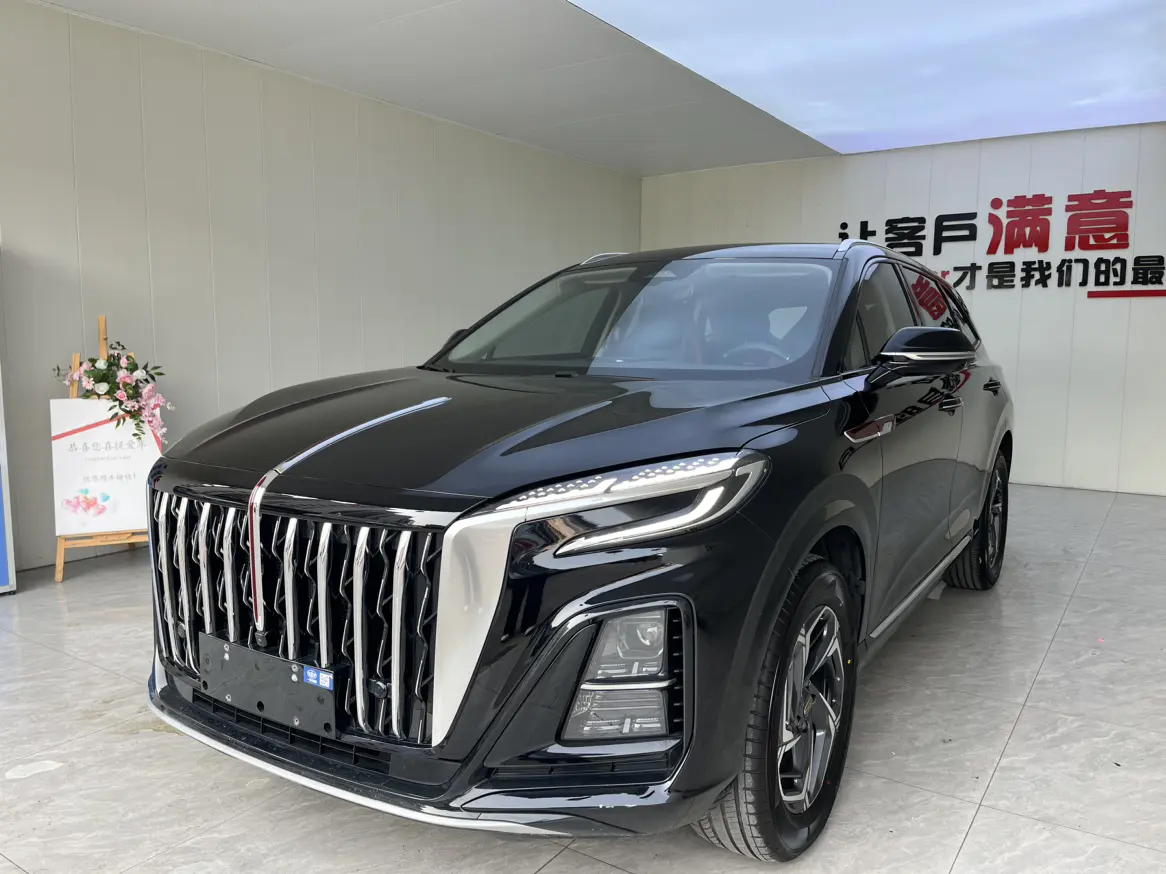 Hongqi HS3  из Китая