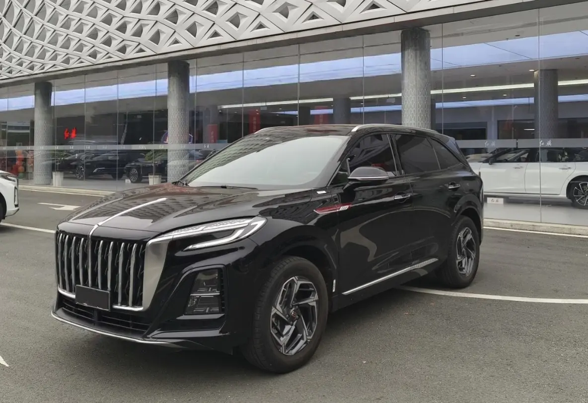 Hongqi HS3  из Китая