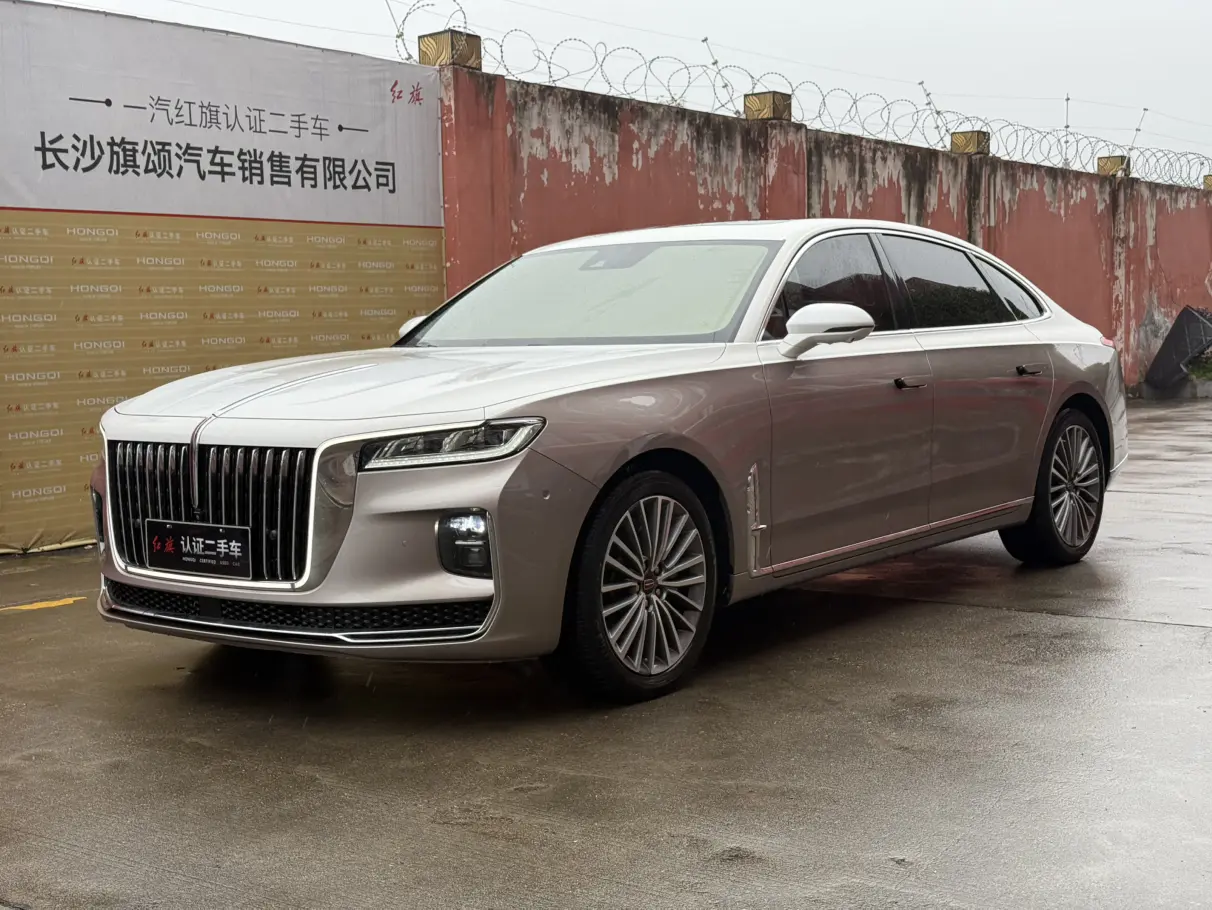 Hongqi H9  из Китая