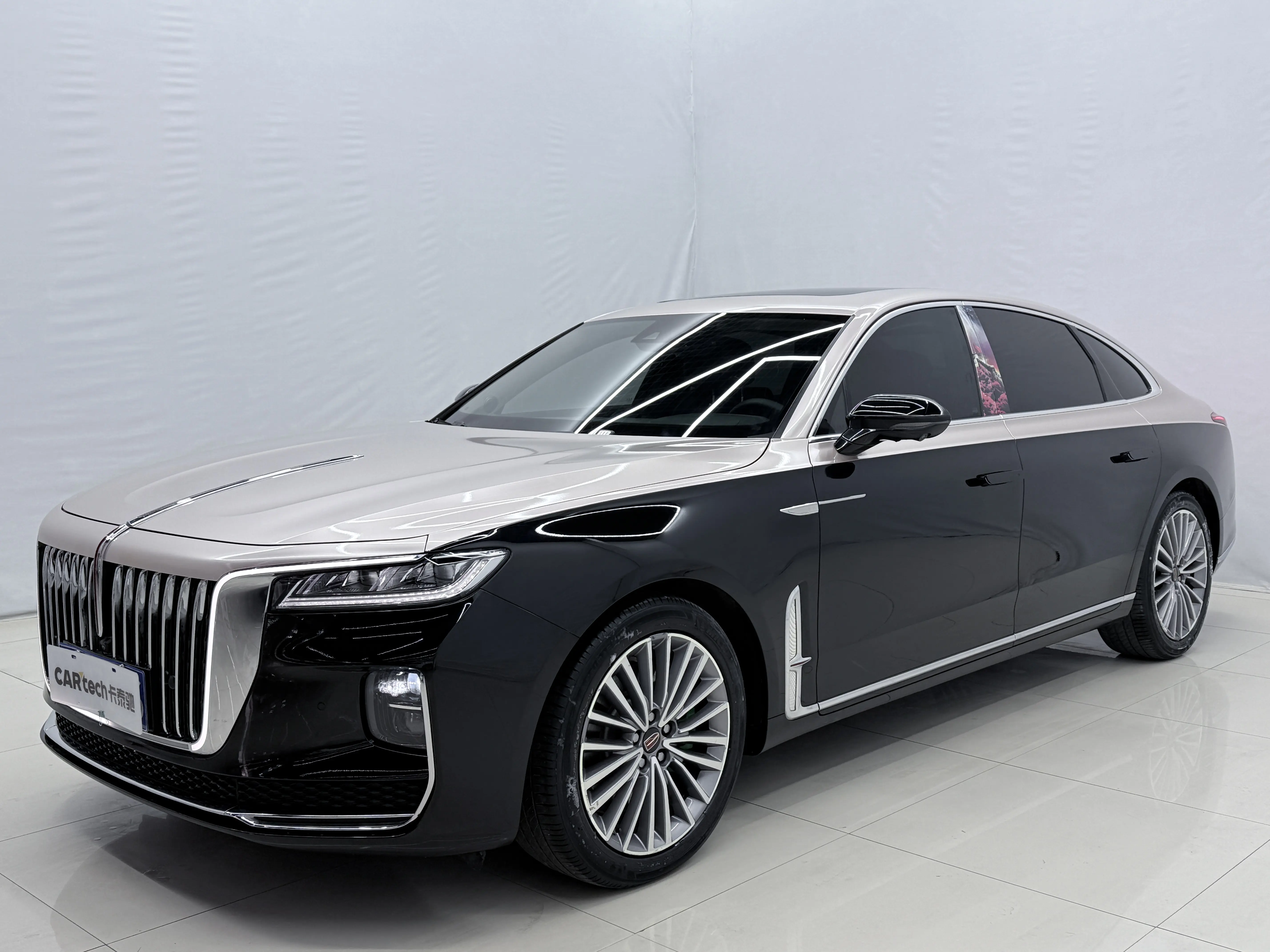 Hongqi H9  из Китая