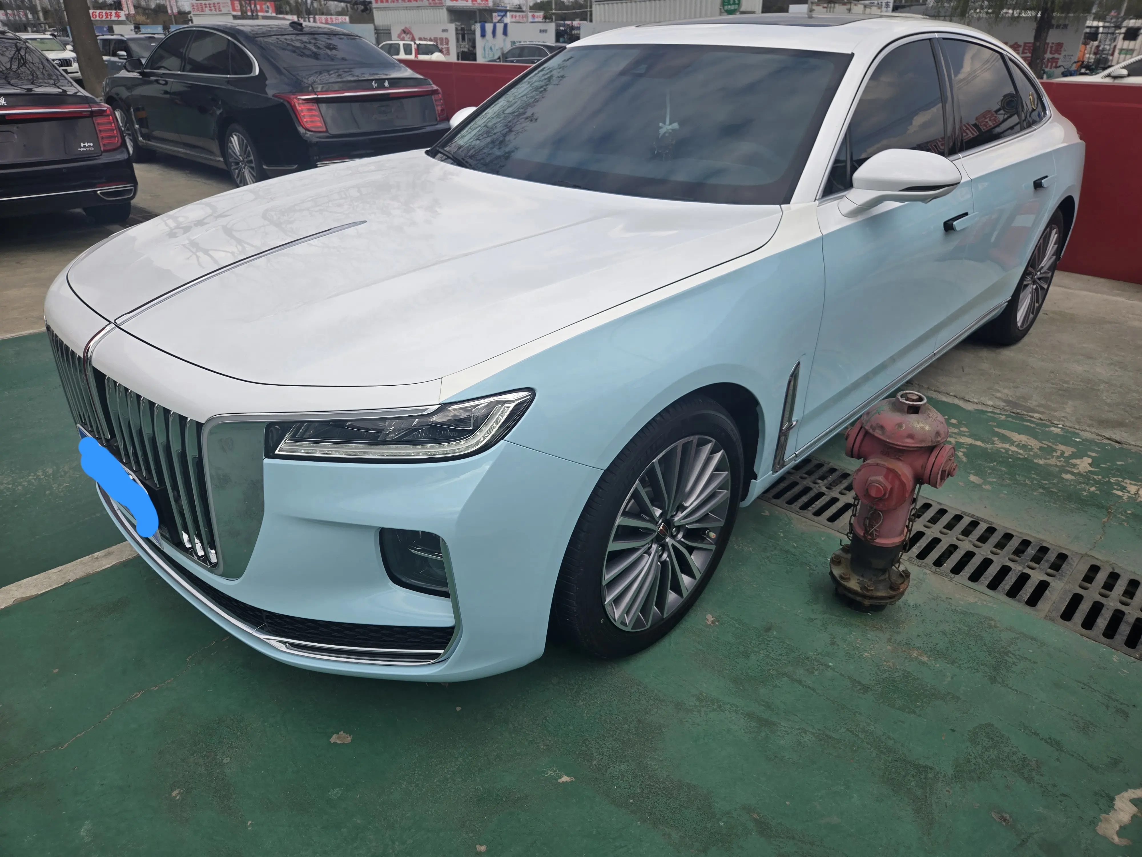 Hongqi H9  из Китая