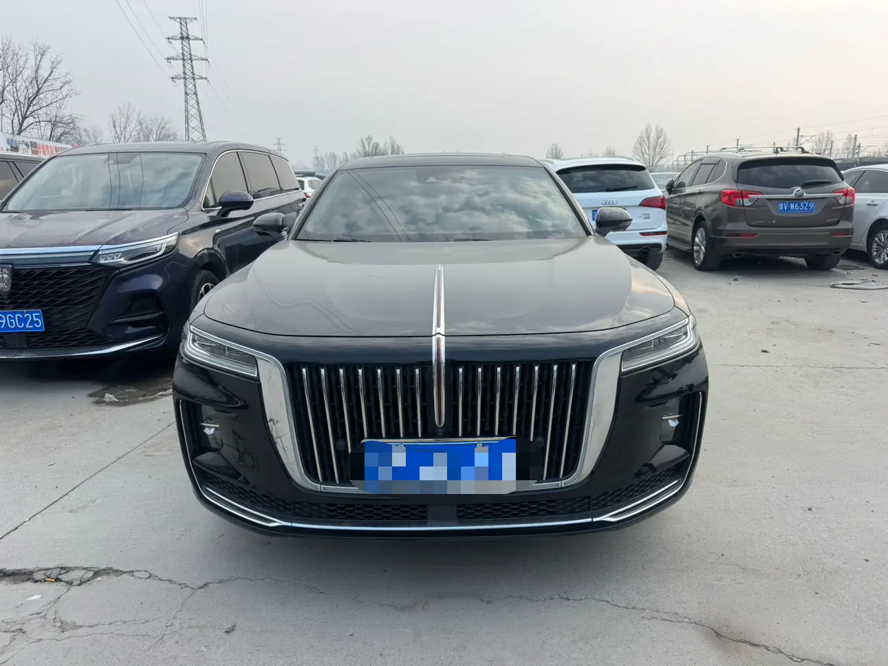 Hongqi H9  из Китая