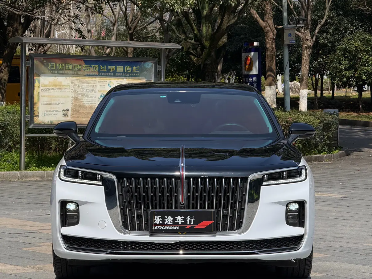 Hongqi H9  из Китая