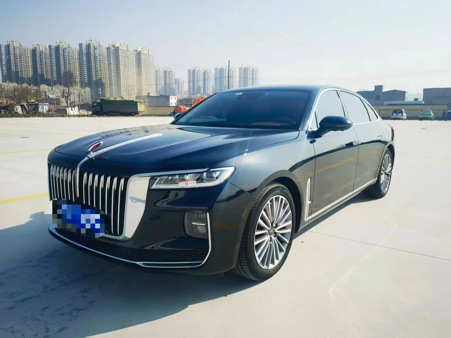 Hongqi H9  из Китая