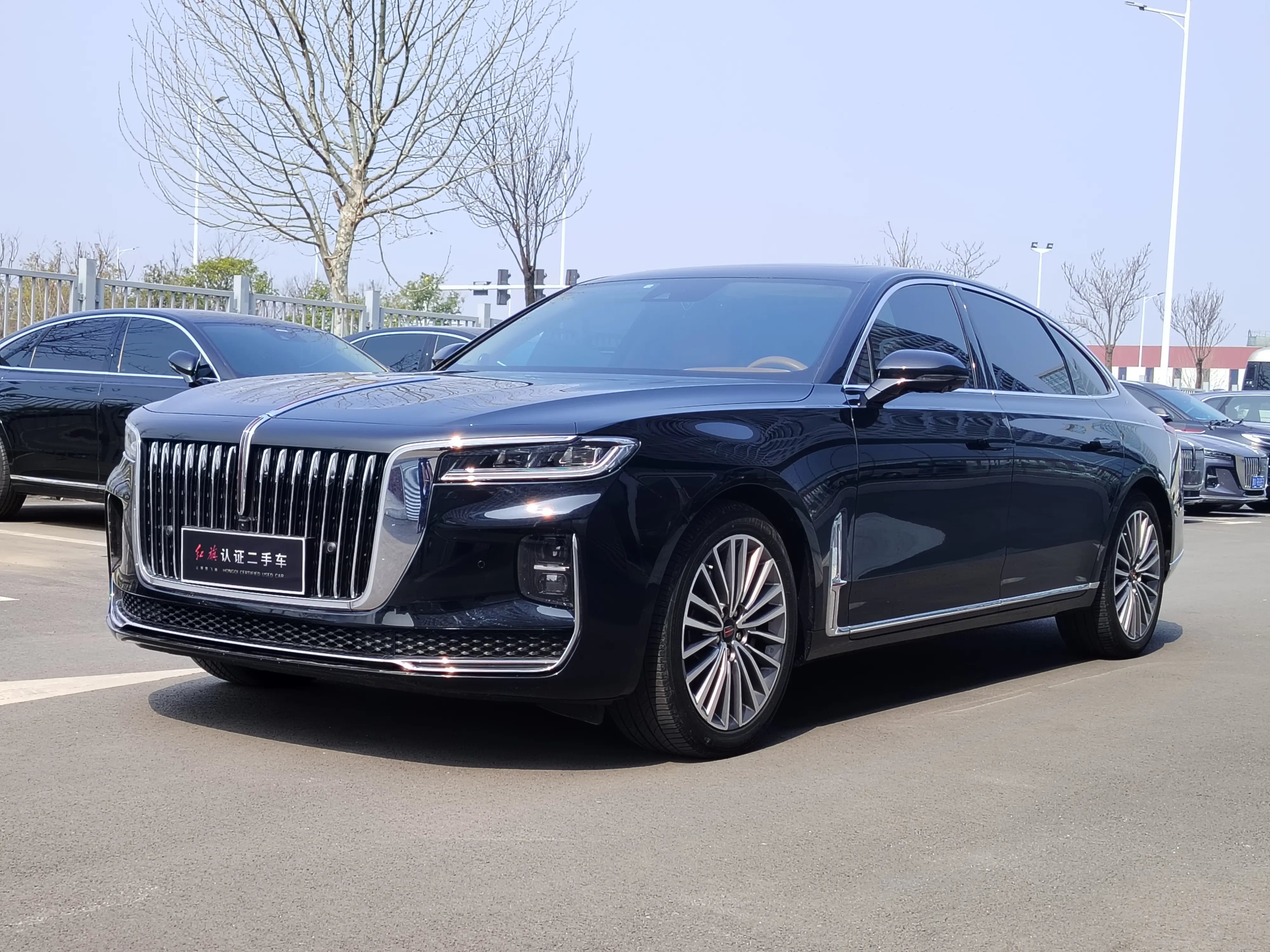 Hongqi H9  из Китая